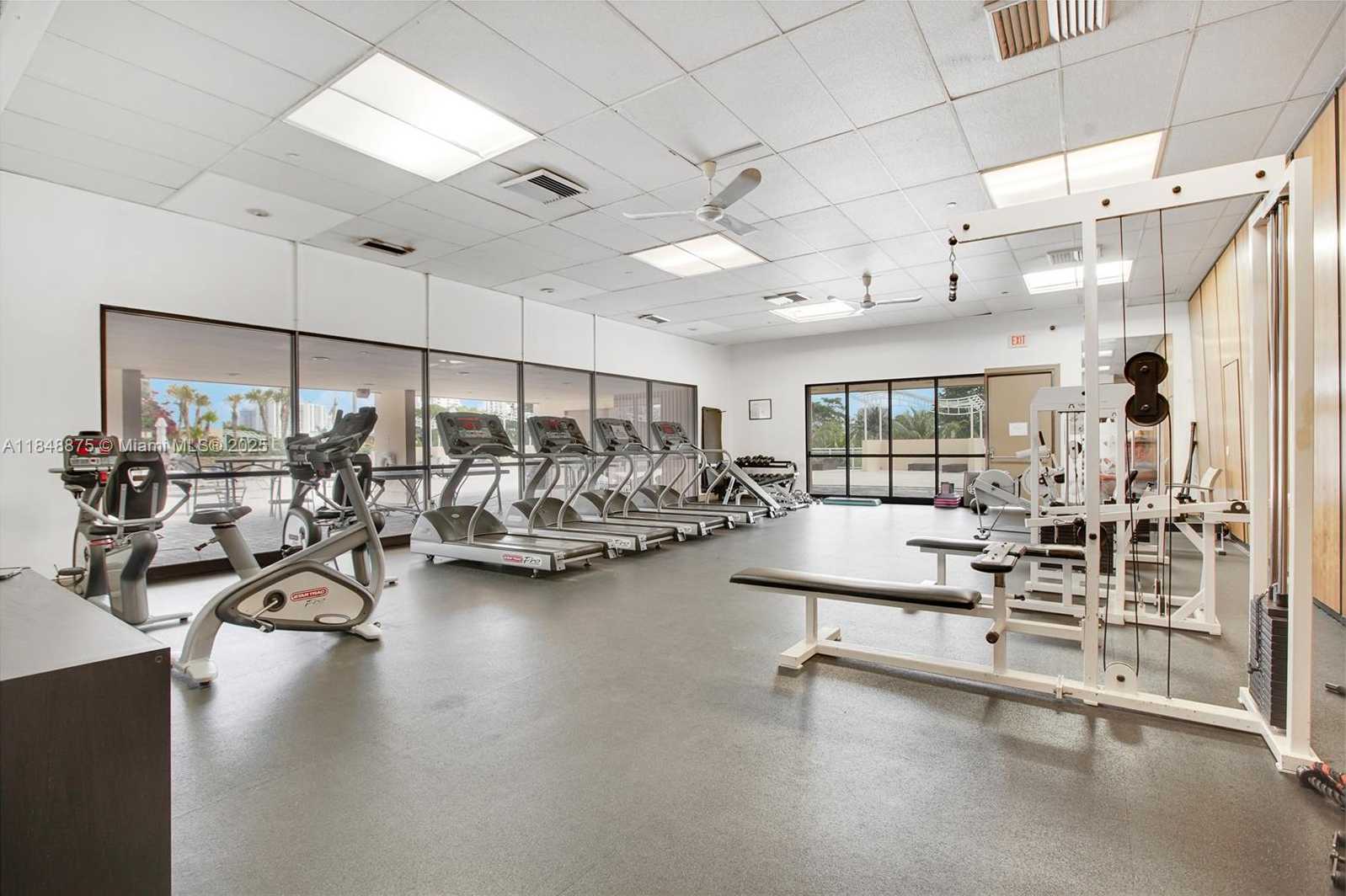 Small Image of 20301 WEST COUNTRY CLUB DRIVE #526, Aventura Number 19
