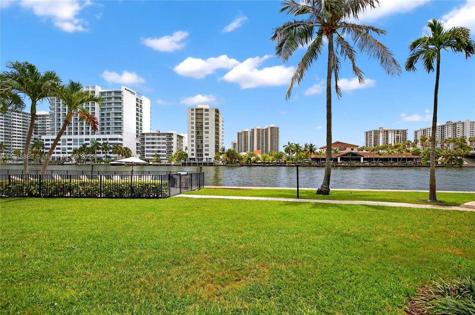 Small Image of 2895 NORTH EAST 32ND ST #107, Fort Lauderdale Number 11