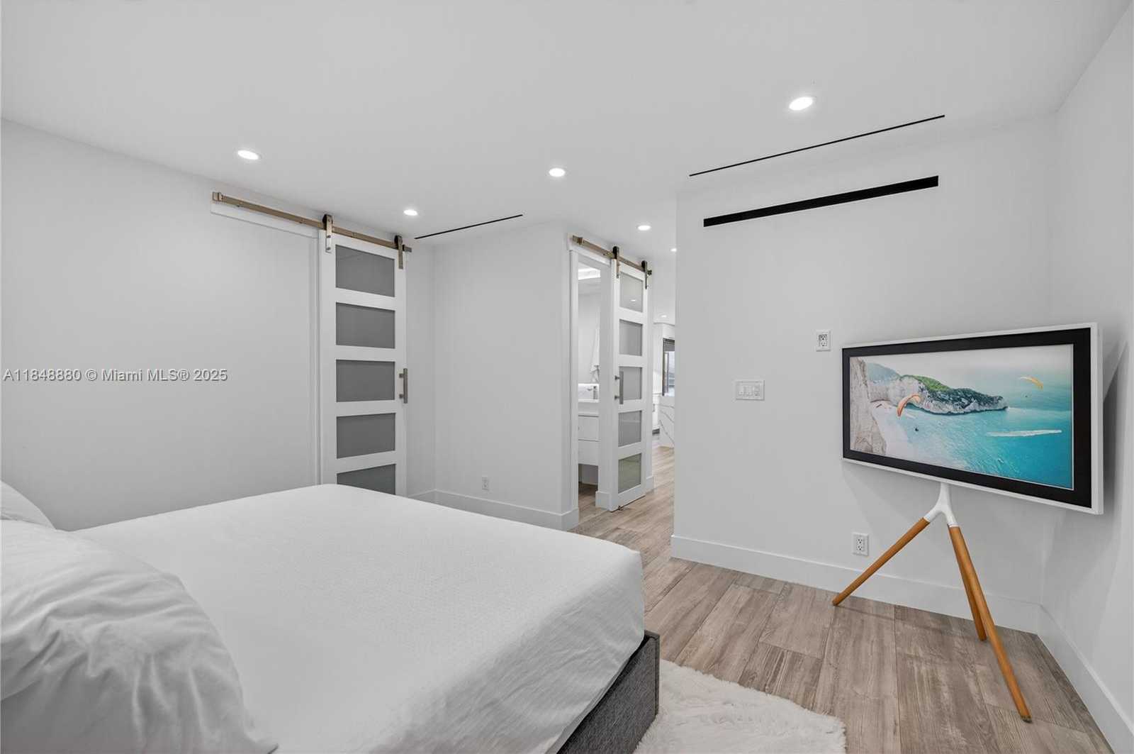 Small Image of 2895 NORTH EAST 32ND ST #107, Fort Lauderdale Number 22