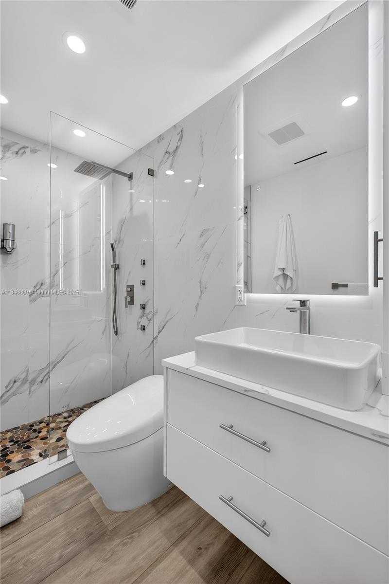 Small Image of 2895 NORTH EAST 32ND ST #107, Fort Lauderdale Number 24
