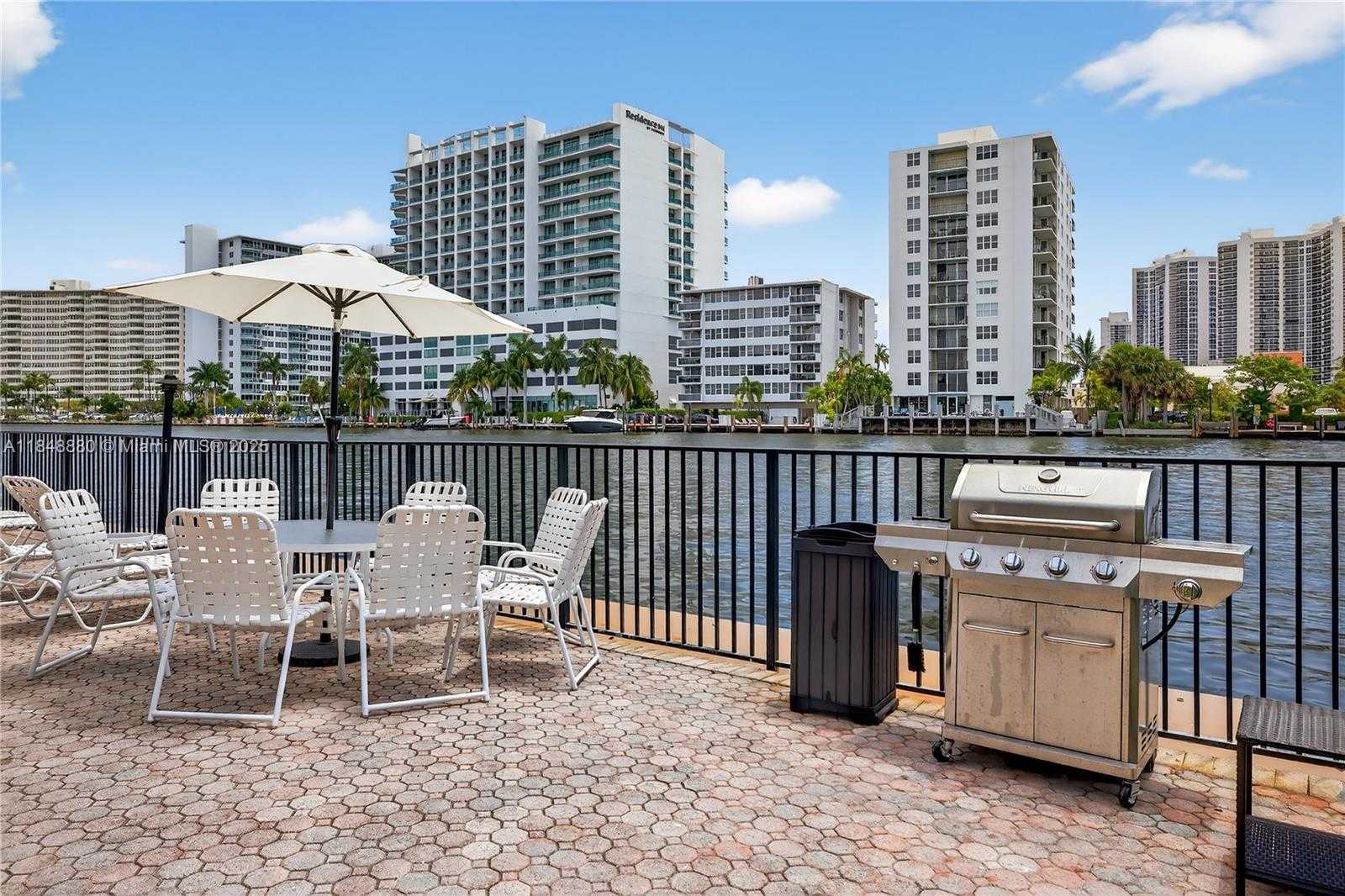 Small Image of 2895 NORTH EAST 32ND ST #107, Fort Lauderdale Number 27
