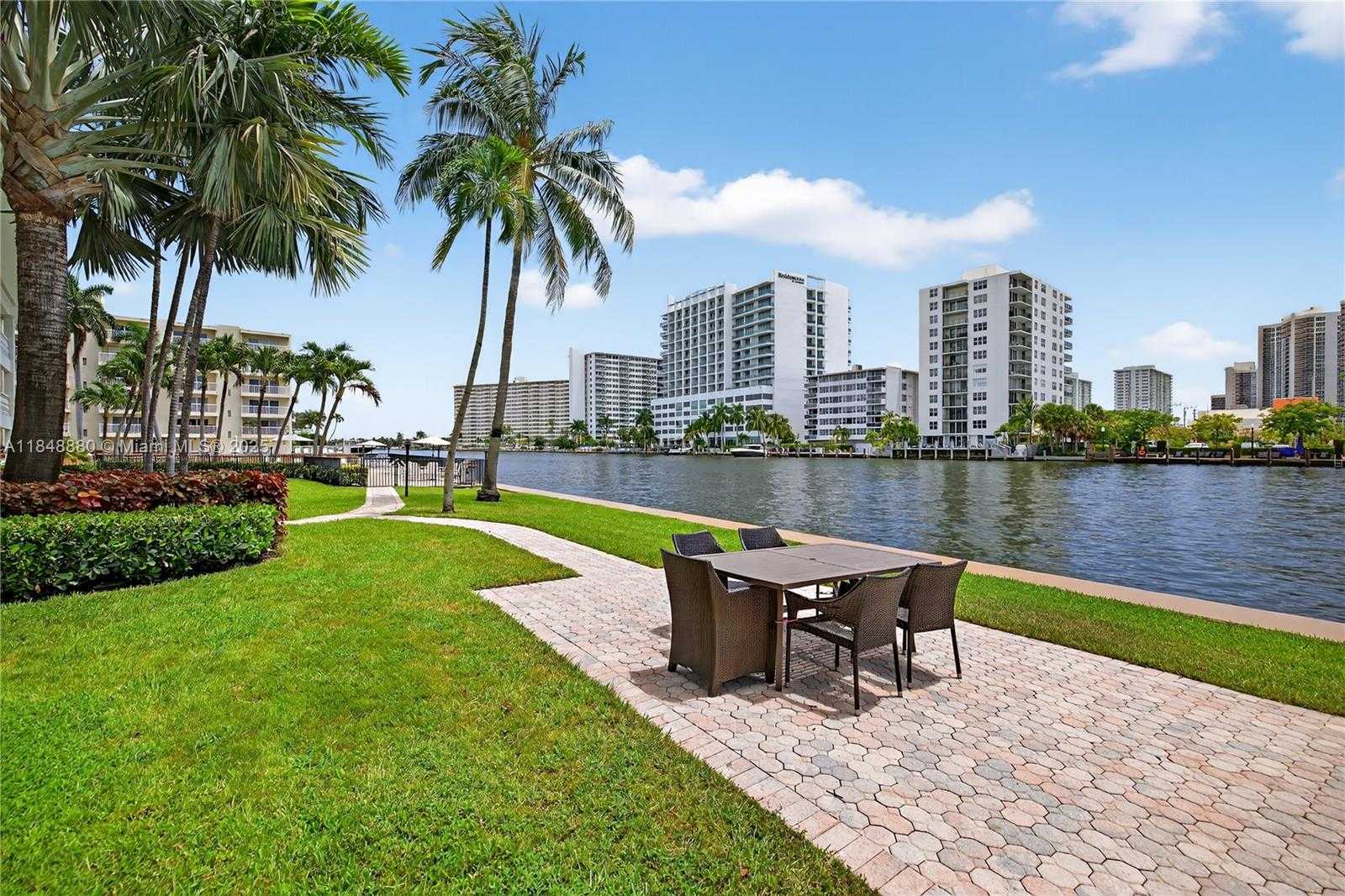 Small Image of 2895 NORTH EAST 32ND ST #107, Fort Lauderdale Number 31