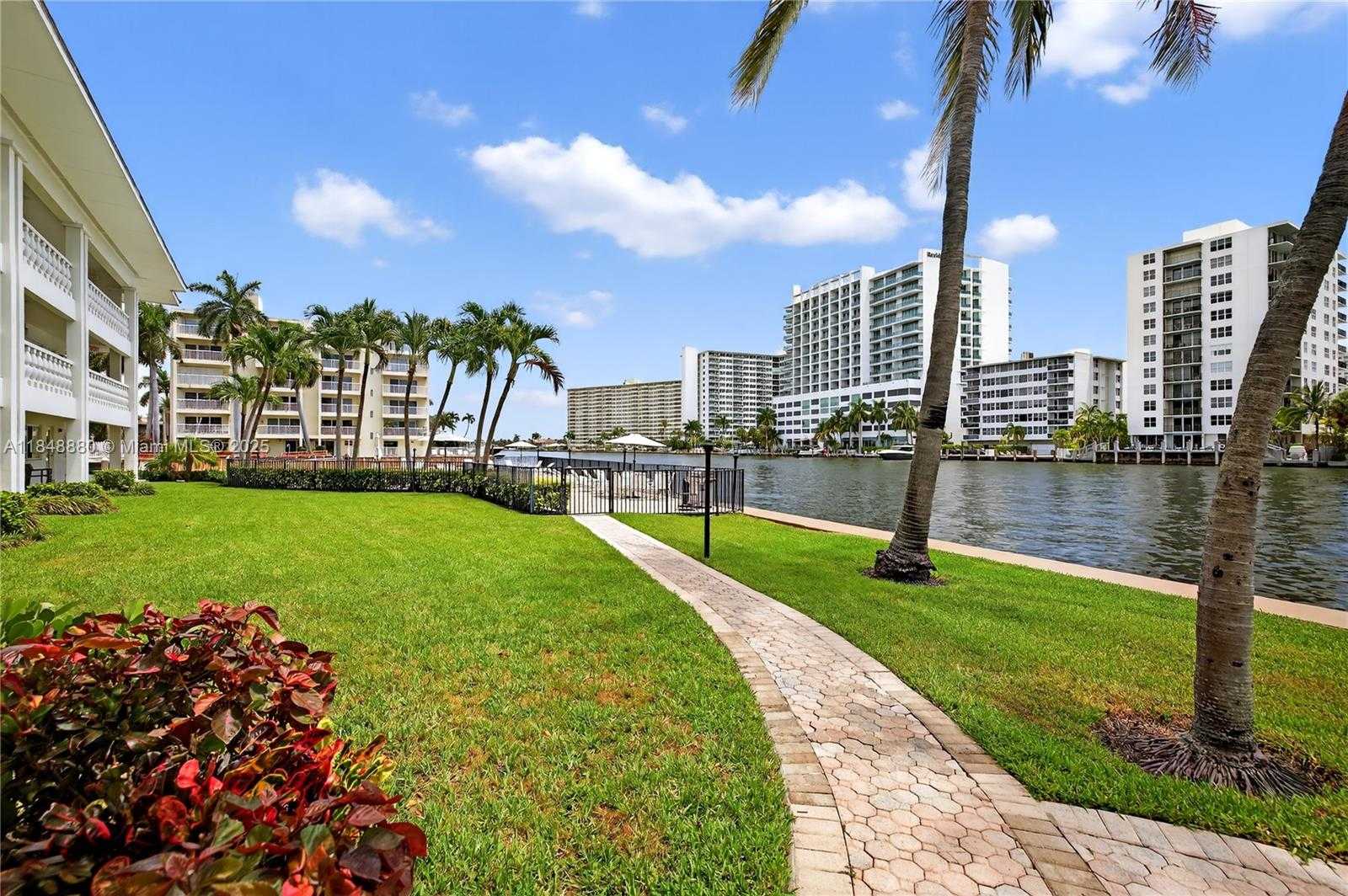 Small Image of 2895 NORTH EAST 32ND ST #107, Fort Lauderdale Number 35