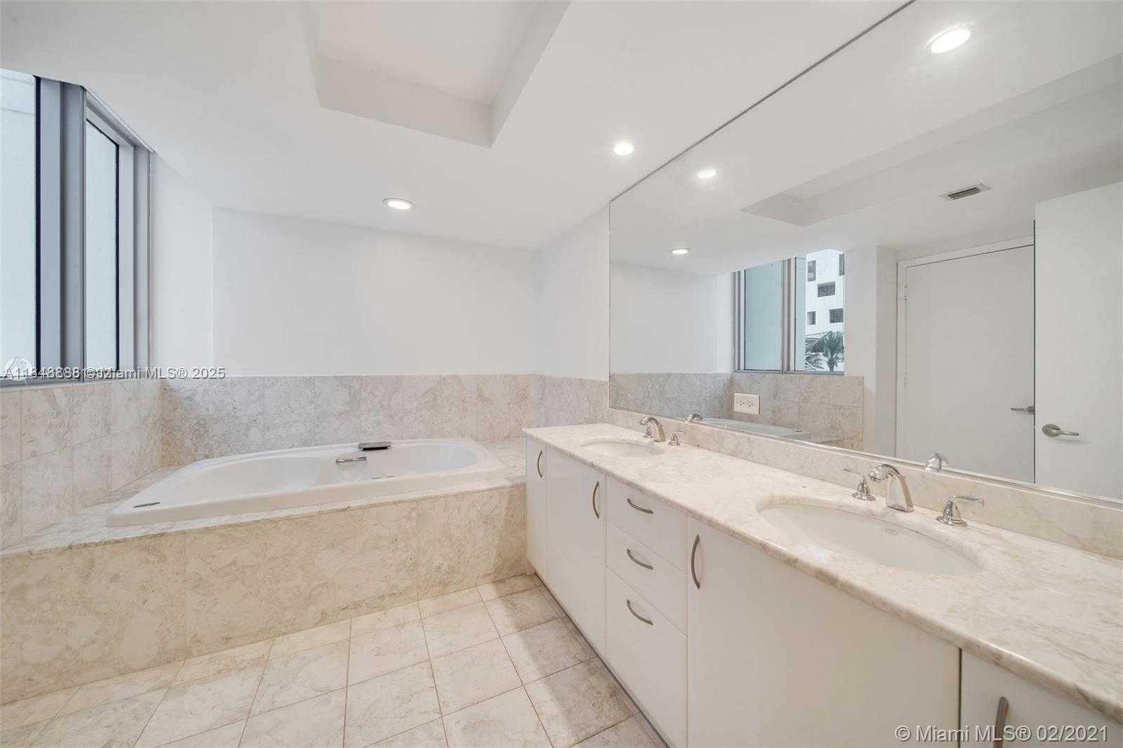 Small Image of 1331 BRICKELL BAY DR #208, Miami Number 16