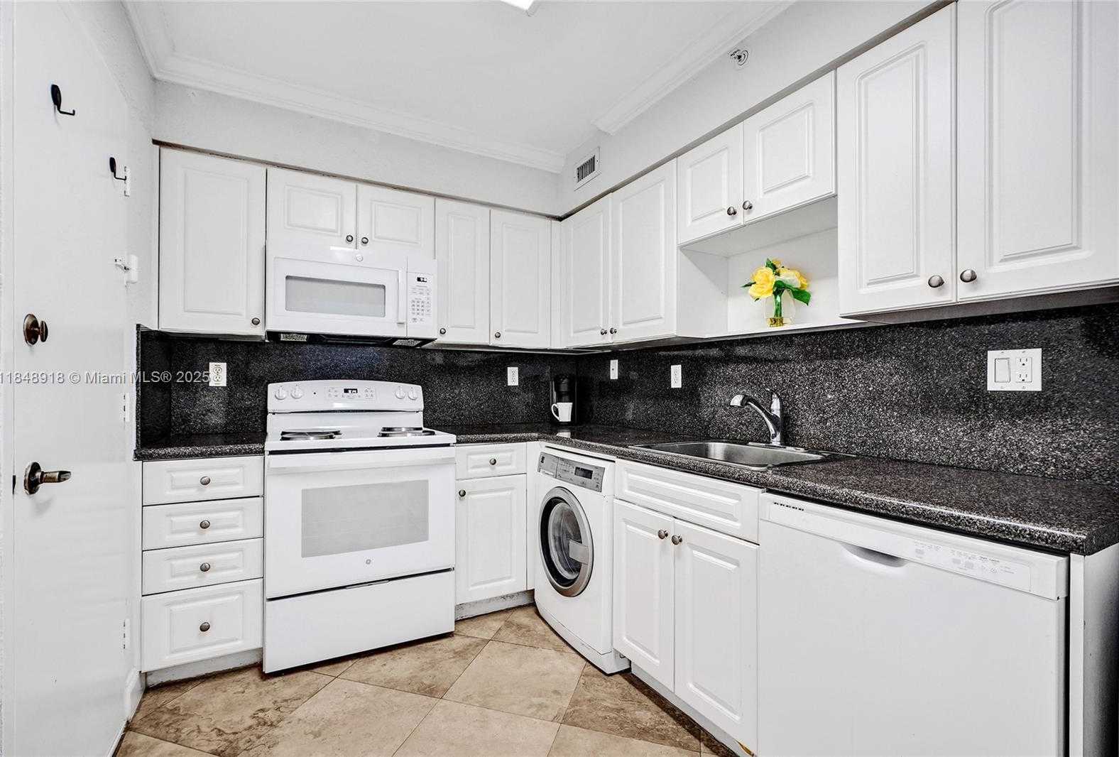Small Image of 2501 SOUTH OCEAN DR #1215, Hollywood Number 14