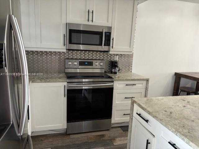 Small Image of 1700 NORTH WEST N RIVER DR #704, Miami Number 3