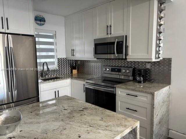 Small Image of 1700 NORTH WEST N RIVER DR #704, Miami Number 4