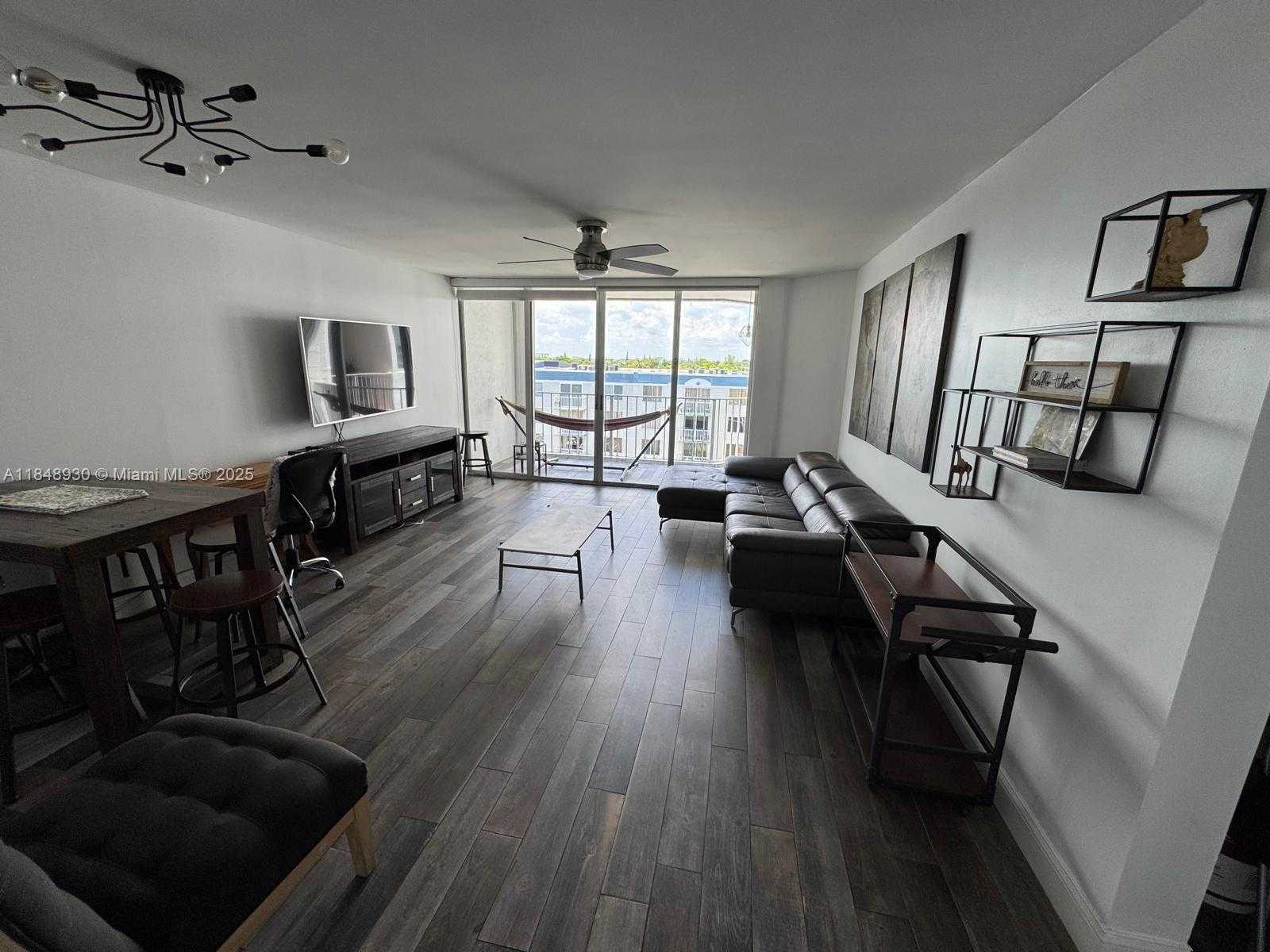 Small Image of 1700 NORTH WEST N RIVER DR #704, Miami Number 9