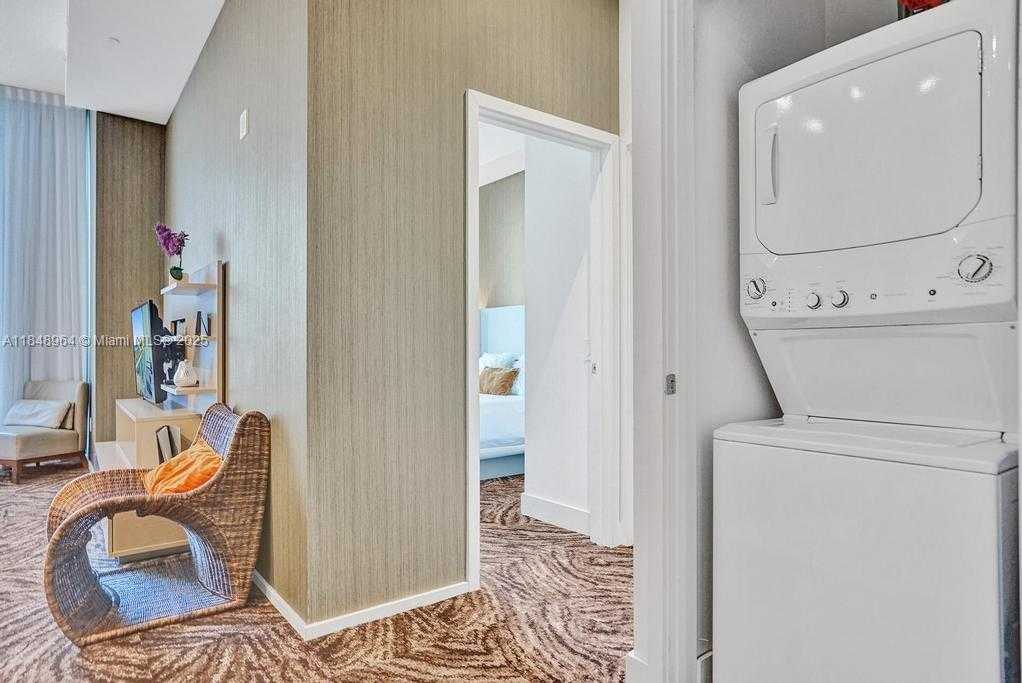Small Image of 4111 SOUTH OCEAN DRIVE #304, Hollywood Number 24