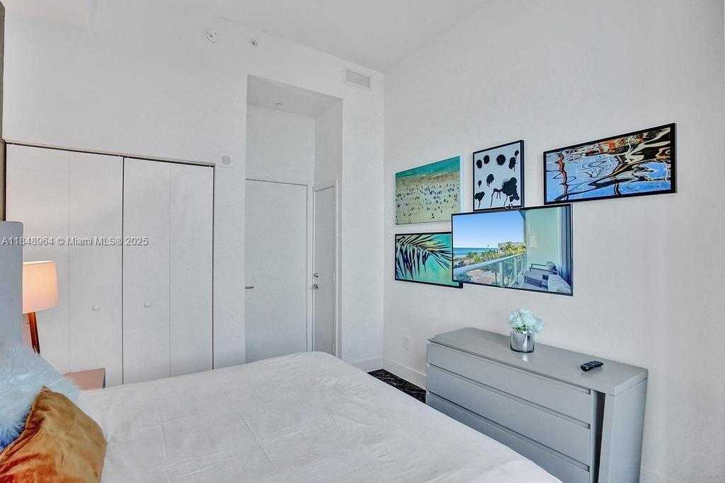 Small Image of 4111 SOUTH OCEAN DRIVE #304, Hollywood Number 30