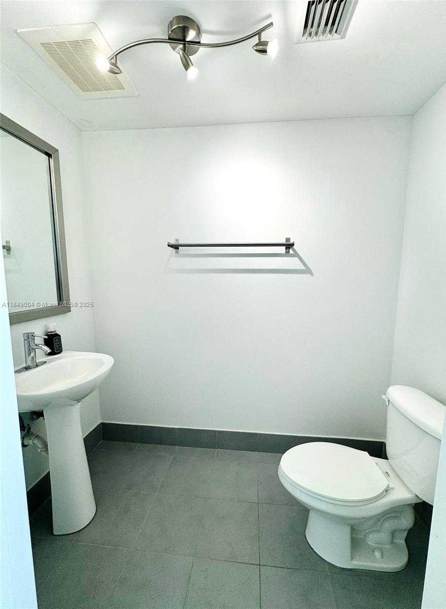 Small Image of 92 SOUTH WEST 3RD ST #3608, Miami Number 15