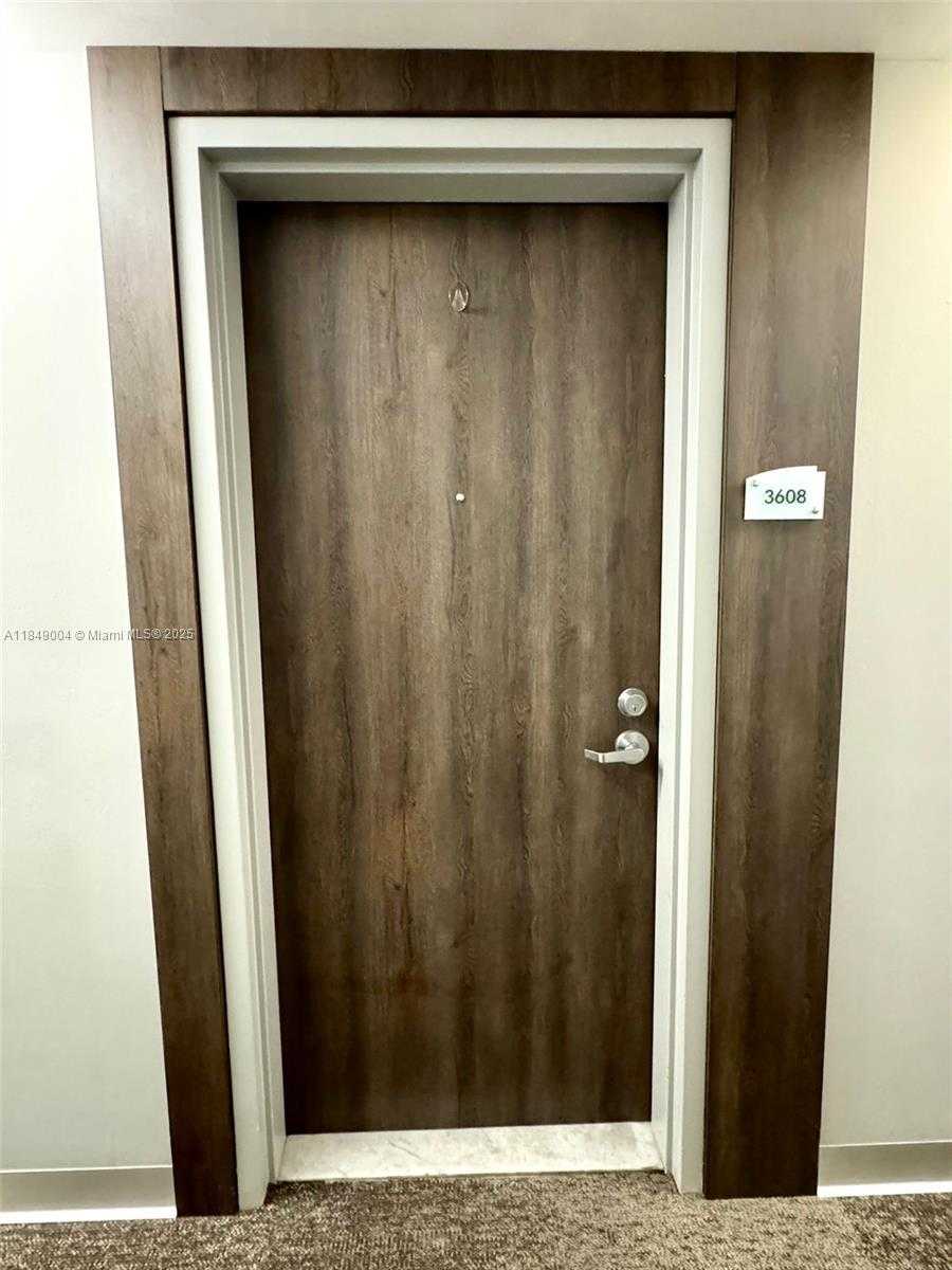 Small Image of 92 SOUTH WEST 3RD ST #3608, Miami Number 3