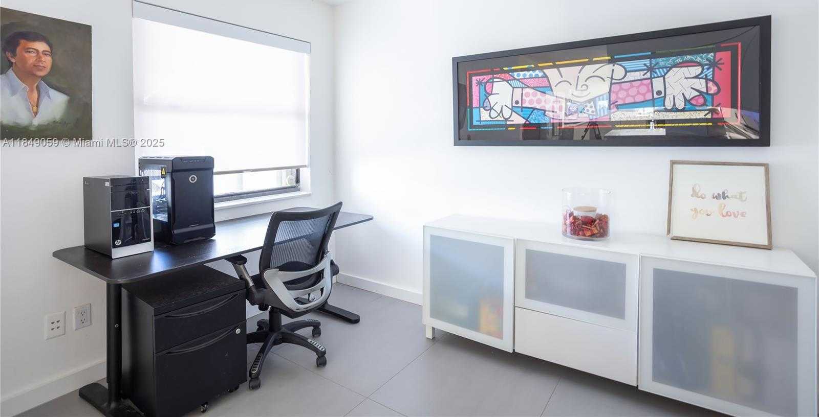 Small Image of 330 POINCIANA DR #1002, Sunny Isles Beach Number 22