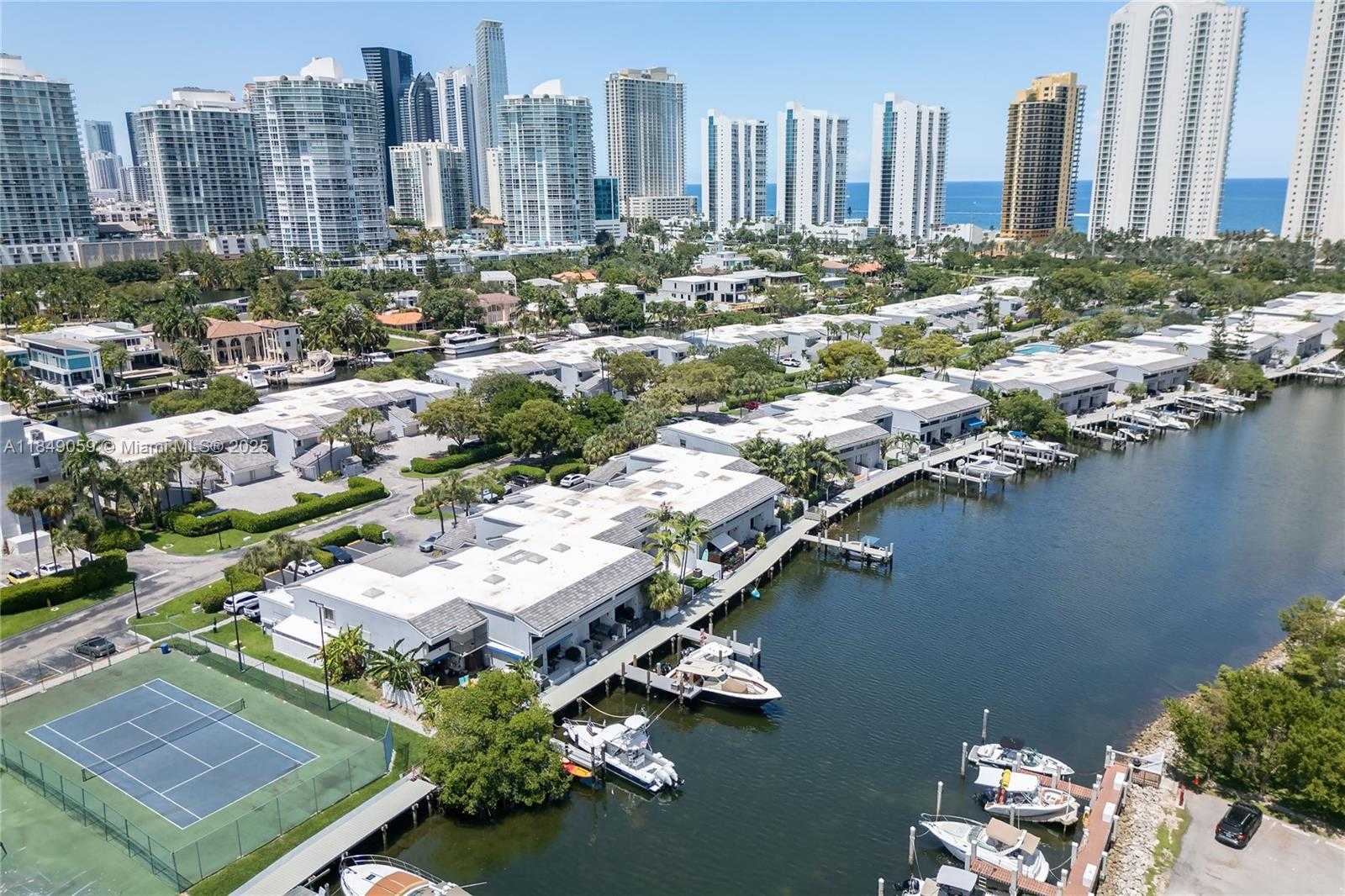 Small Image of 330 POINCIANA DR #1002, Sunny Isles Beach Number 3