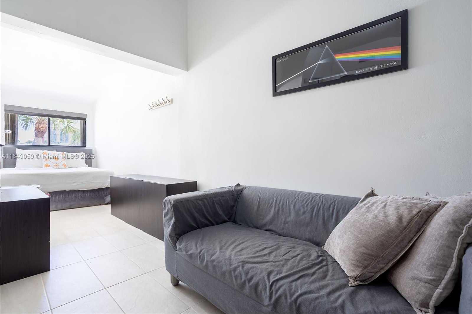 Small Image of 330 POINCIANA DR #1002, Sunny Isles Beach Number 36
