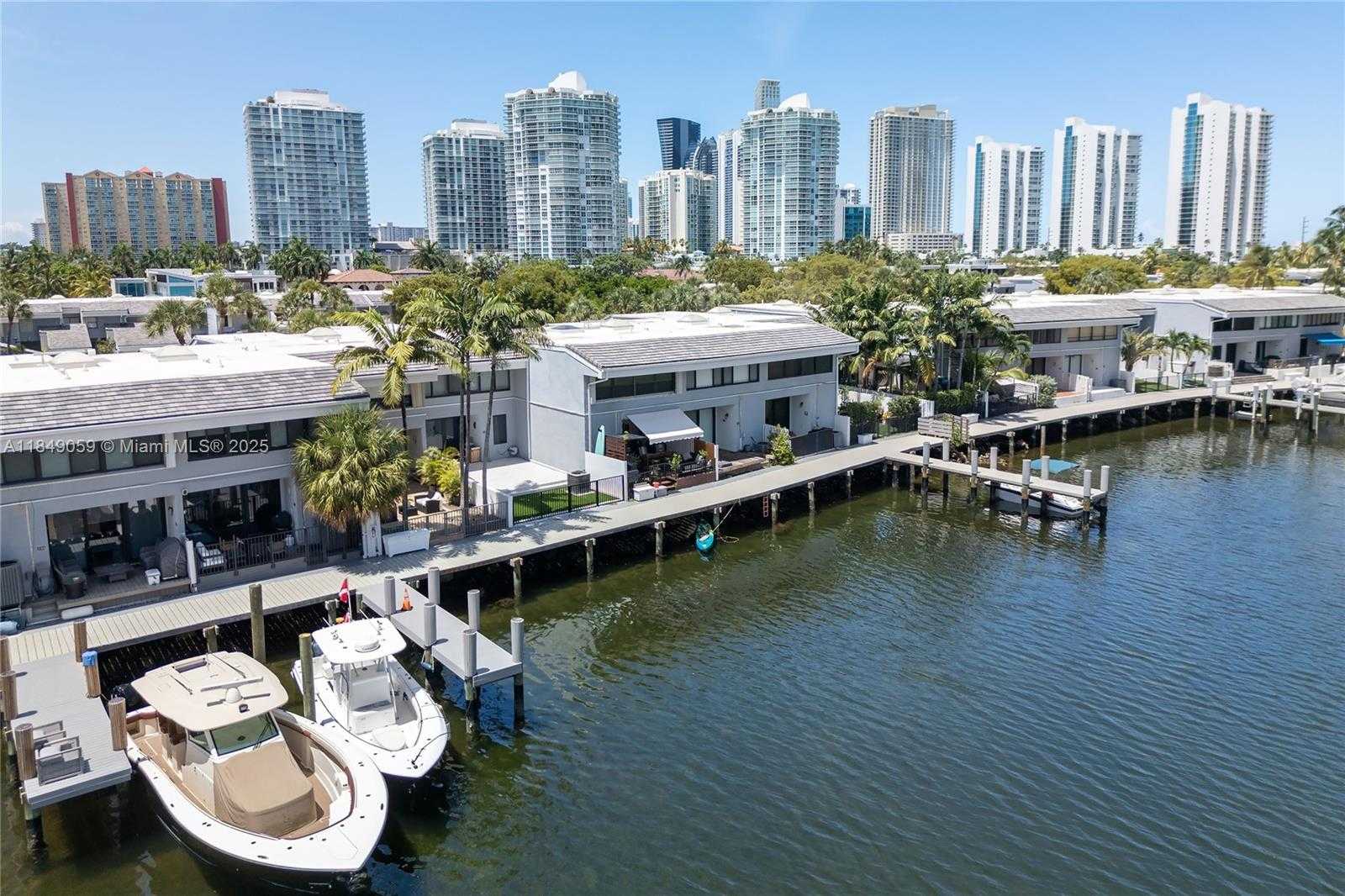 Small Image of 330 POINCIANA DR #1002, Sunny Isles Beach Number 50