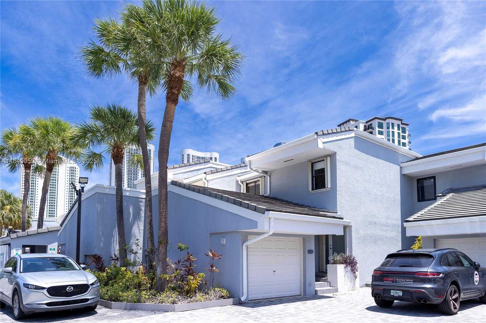 Small Image of 330 POINCIANA DR #1002, Sunny Isles Beach Number 54