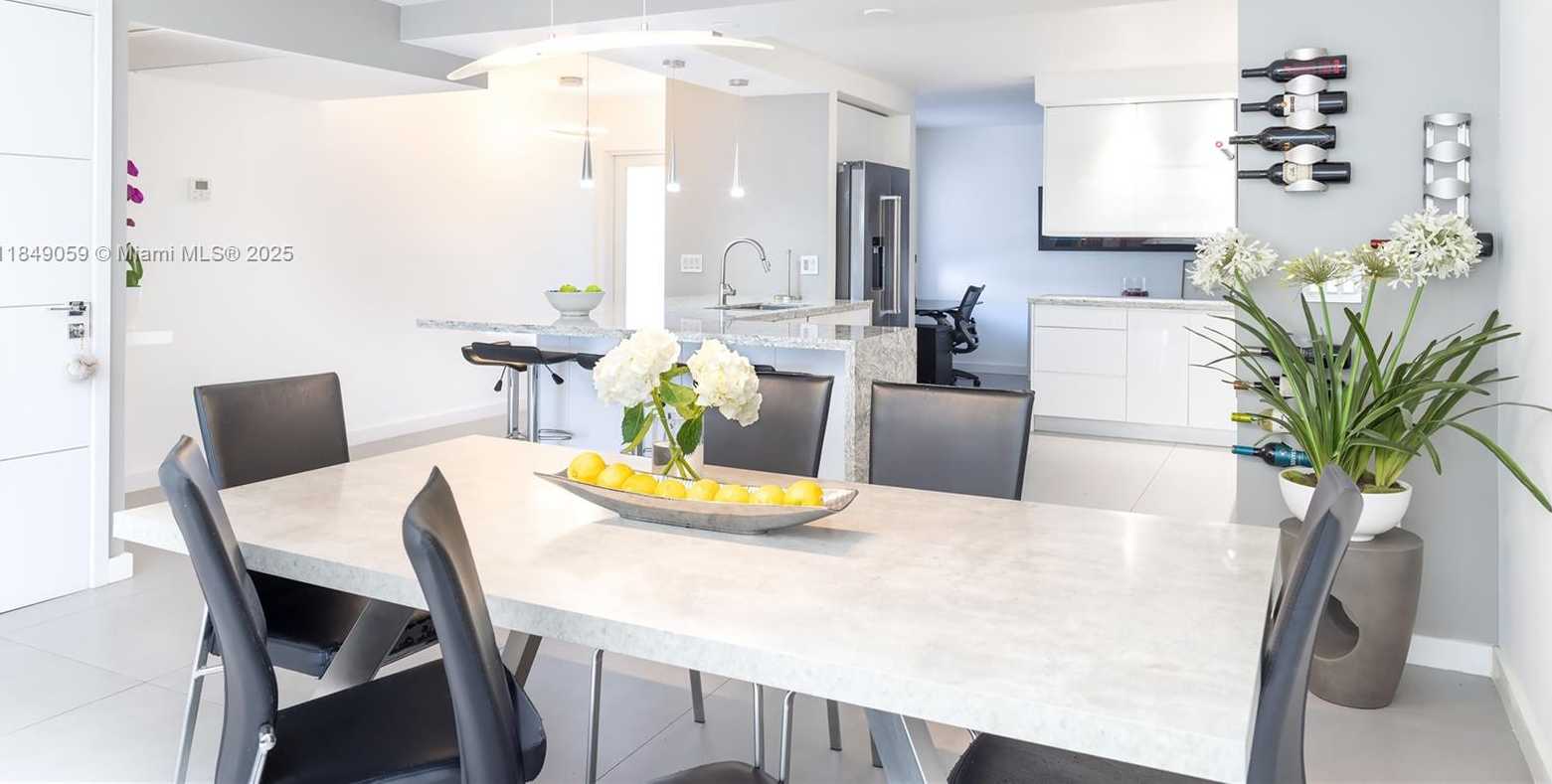 Small Image of 330 POINCIANA DR #1002, Sunny Isles Beach Number 9