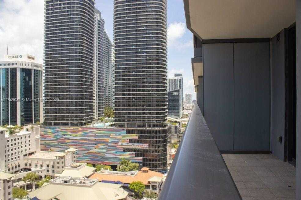 Small Image of 1000 BRICKELL PLZ #1906, Miami Number 11
