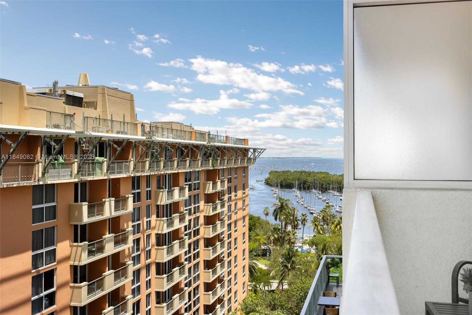 Small Image of 2889 MCFARLANE RD #905, Coconut Grove Number 16