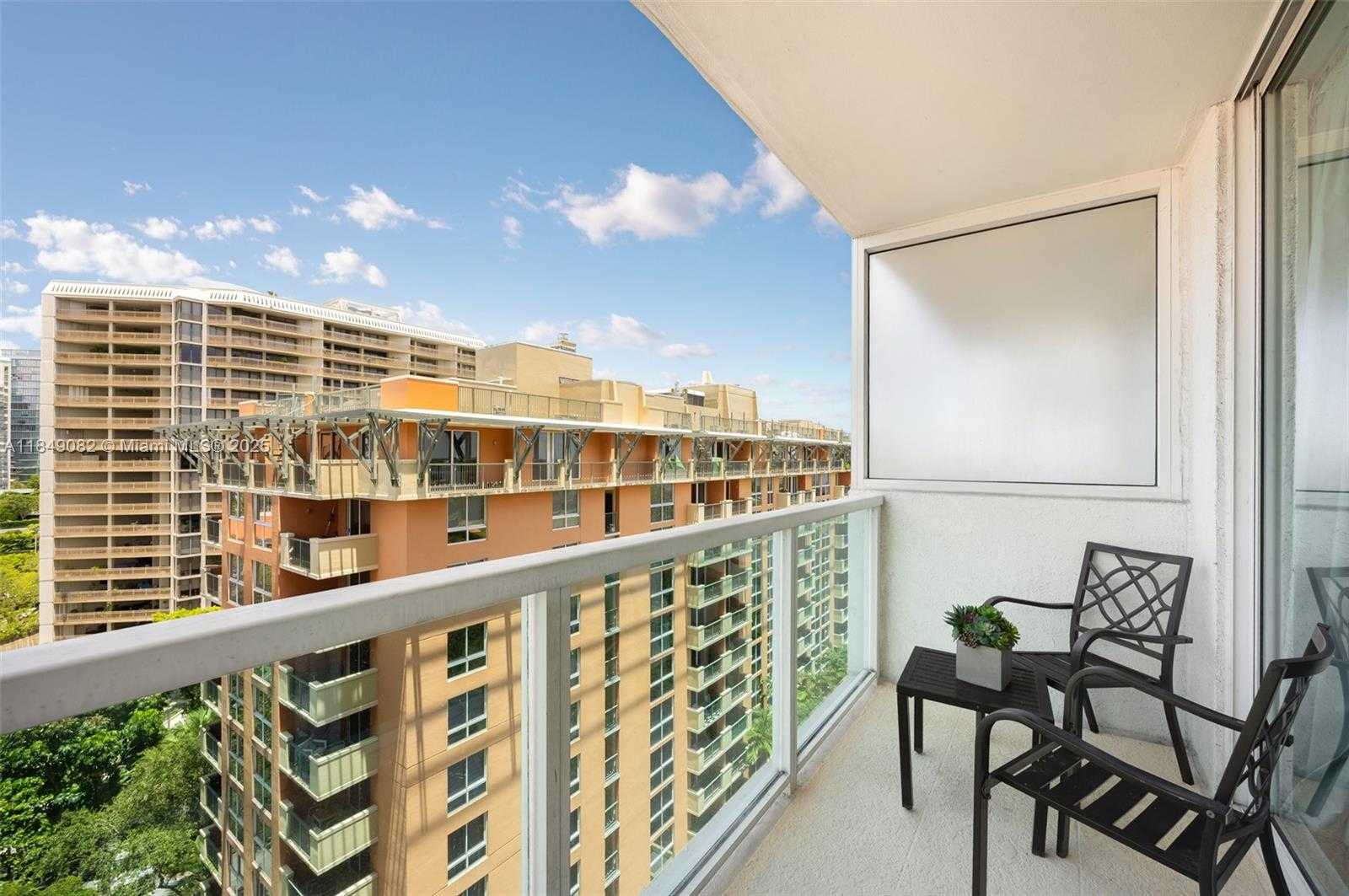 Small Image of 2889 MCFARLANE RD #905, Coconut Grove Number 18