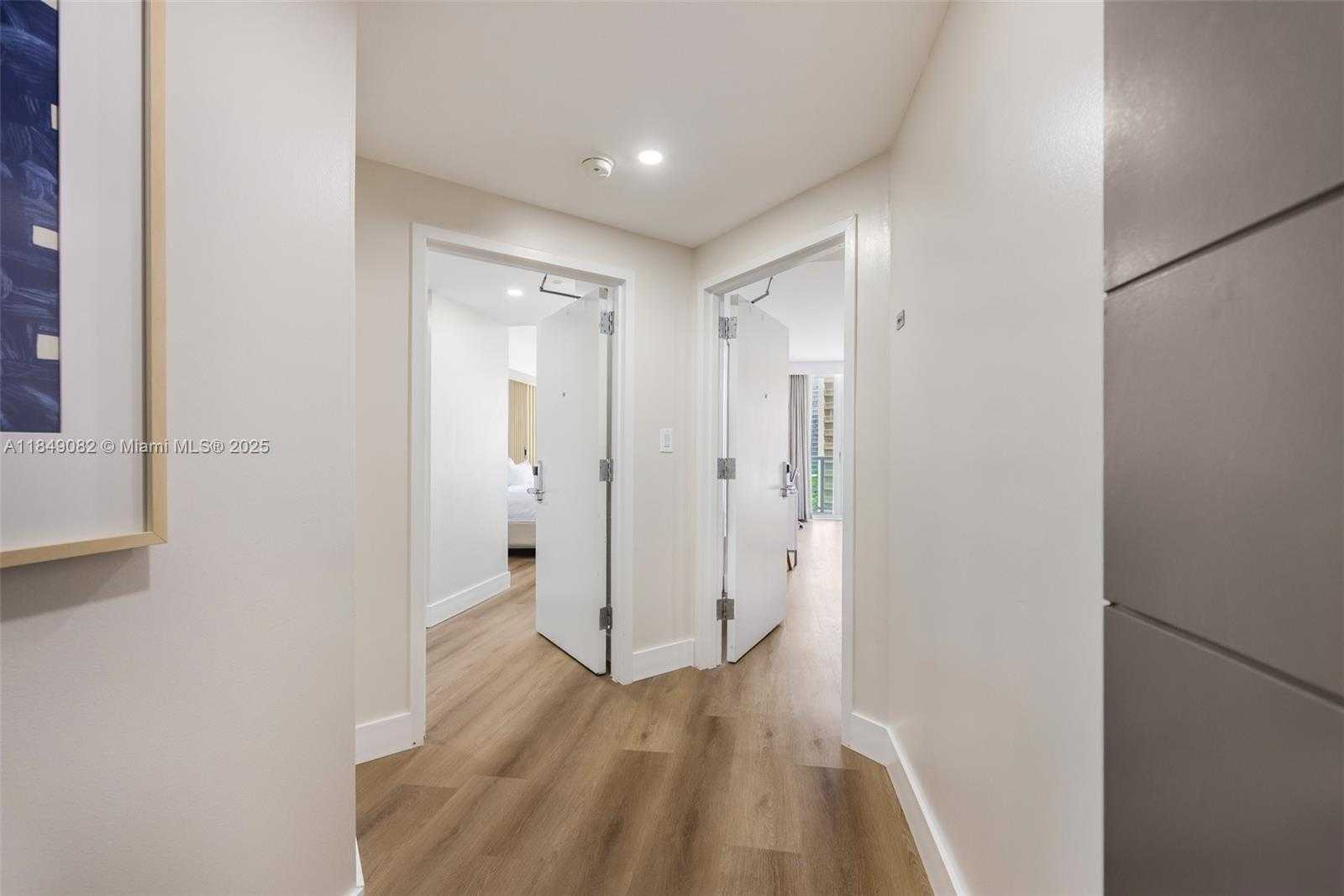 Small Image of 2889 MCFARLANE RD #905, Coconut Grove Number 8