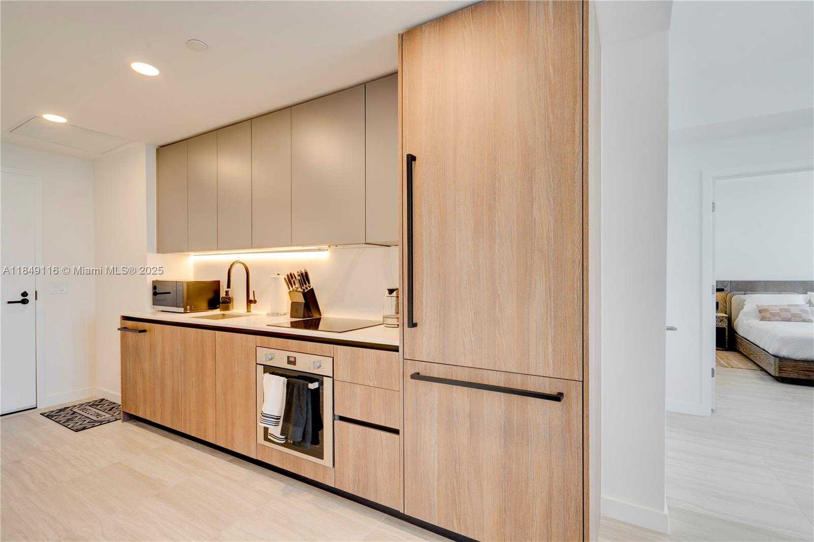 Small Image of 580 72ND ST #1708, Miami Beach Number 6