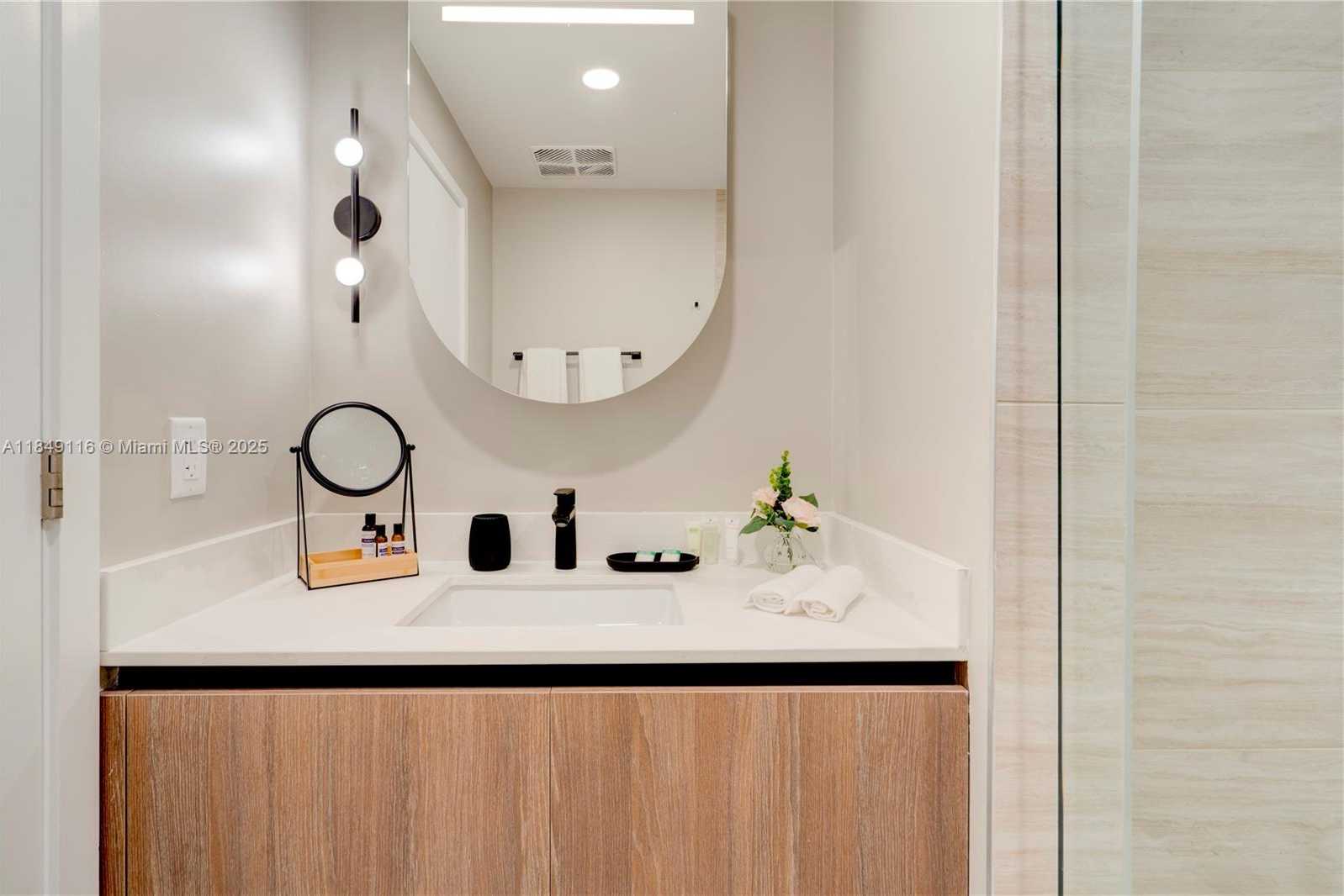 Small Image of 580 72ND ST #1708, Miami Beach Number 9