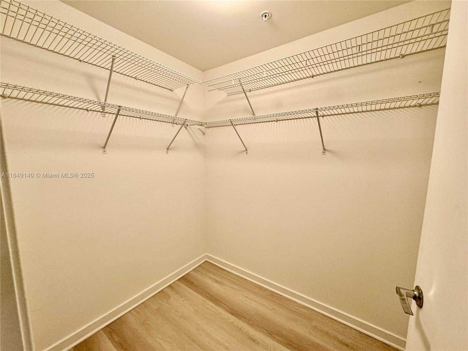 Small Image of 999 SOUTH WEST 1ST AVE #2801, Miami Number 12