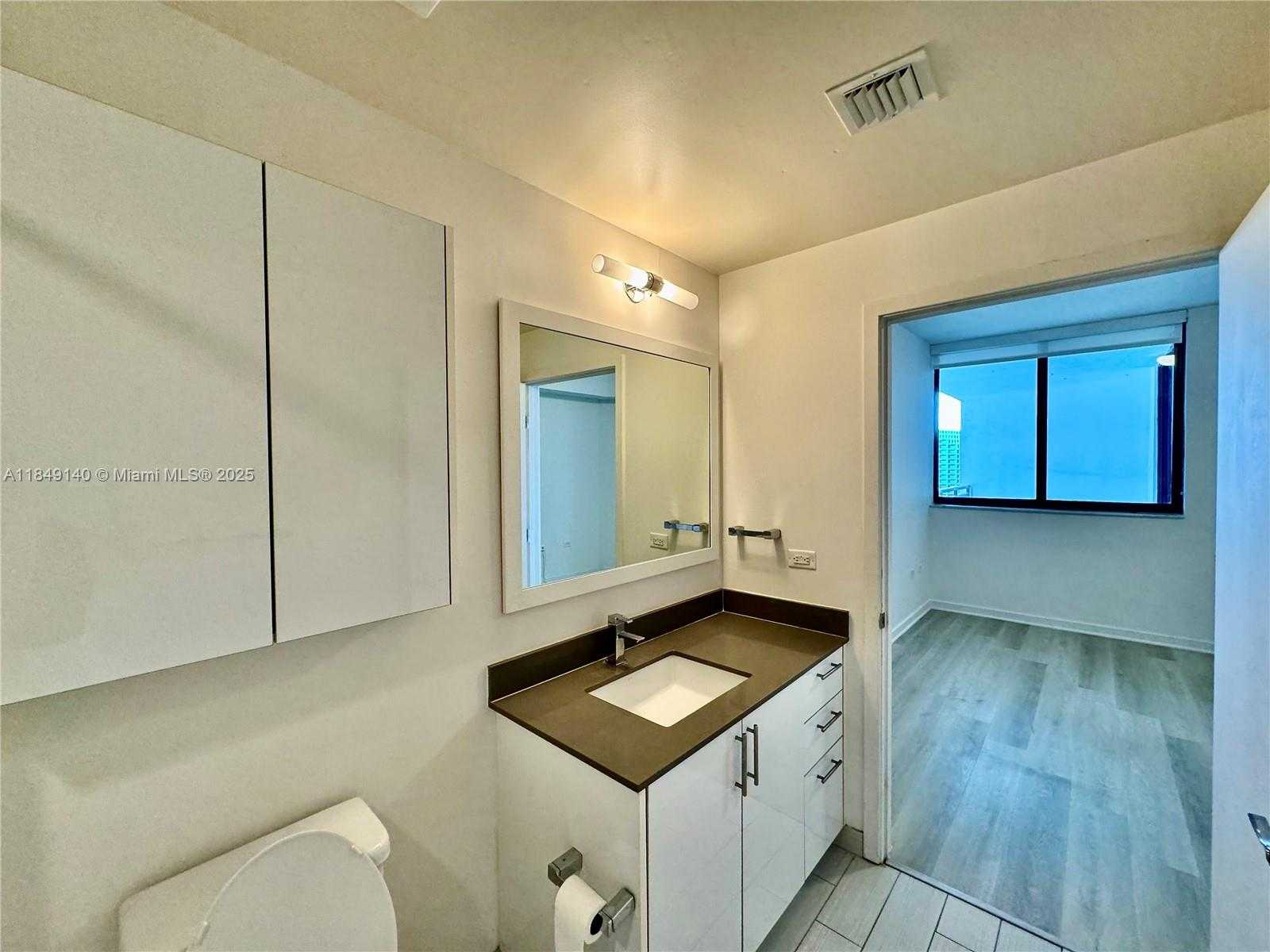Small Image of 999 SOUTH WEST 1ST AVE #2801, Miami Number 14