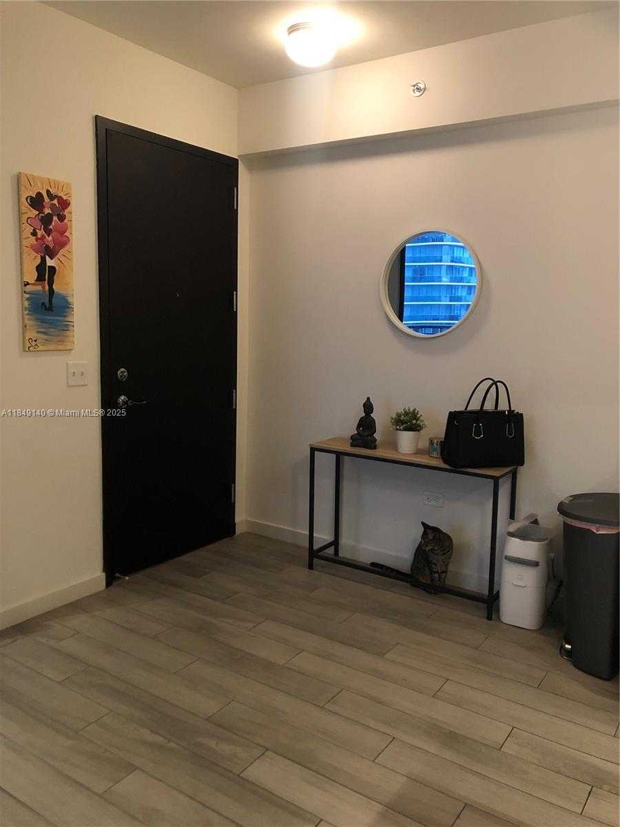 Small Image of 999 SOUTH WEST 1ST AVE #2801, Miami Number 16