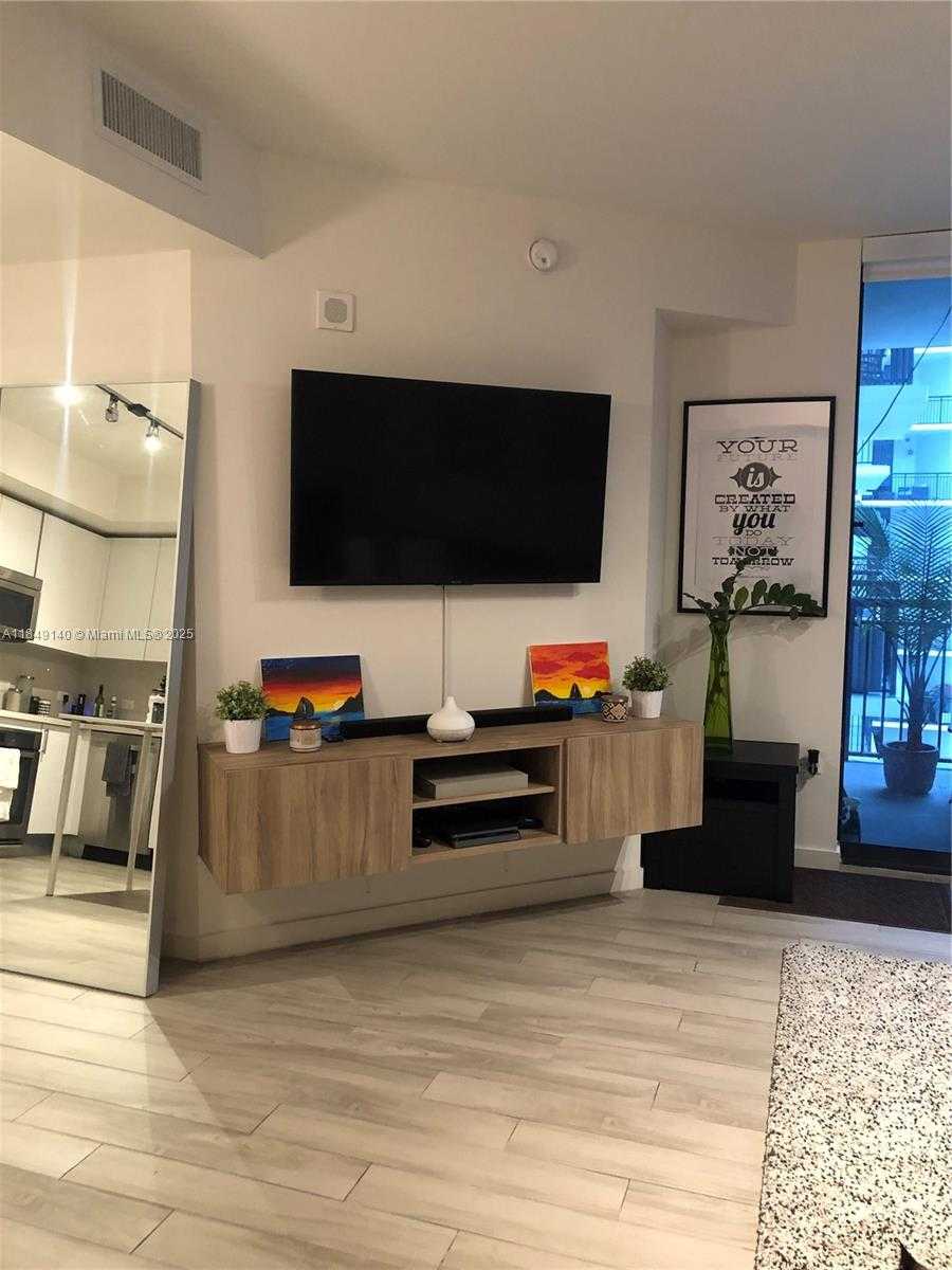 Small Image of 999 SOUTH WEST 1ST AVE #2801, Miami Number 17