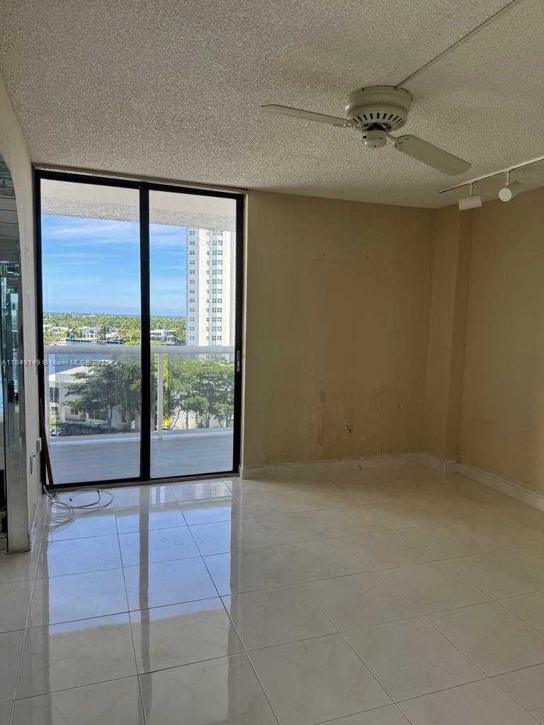 Small Image of 20505 EAST COUNTRY CLUB DR #835, Aventura Number 10