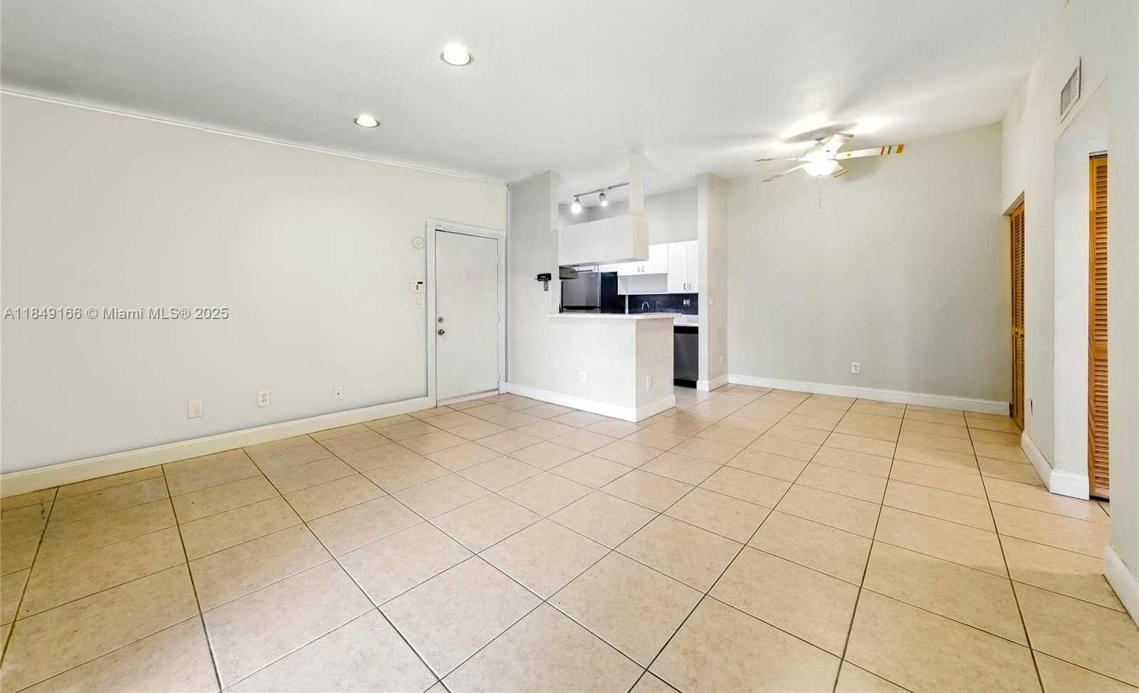 Small Image of 9721 HAMMOCKS BLVD #206, Miami Number 11