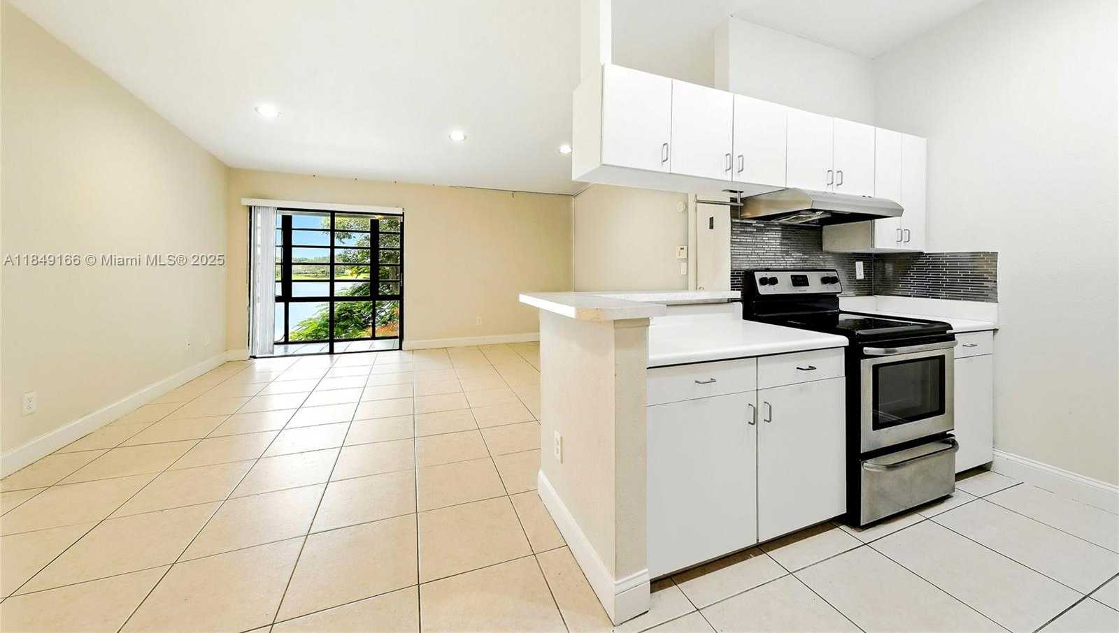 Small Image of 9721 HAMMOCKS BLVD #206, Miami Number 13
