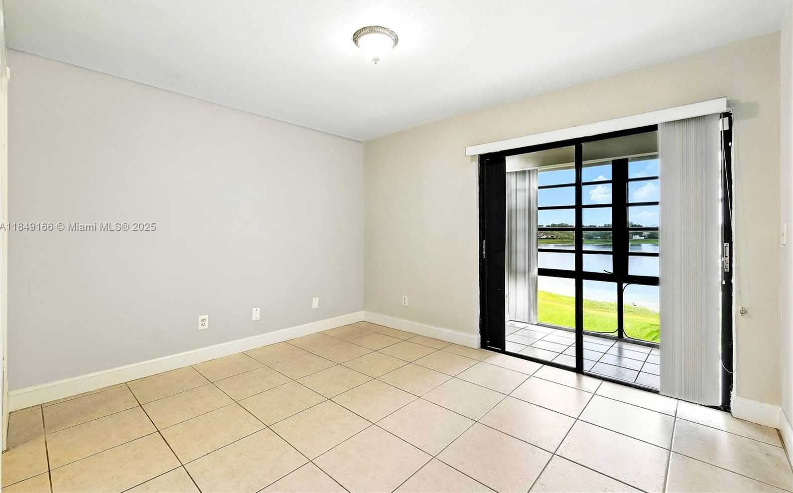 Small Image of 9721 HAMMOCKS BLVD #206, Miami Number 15