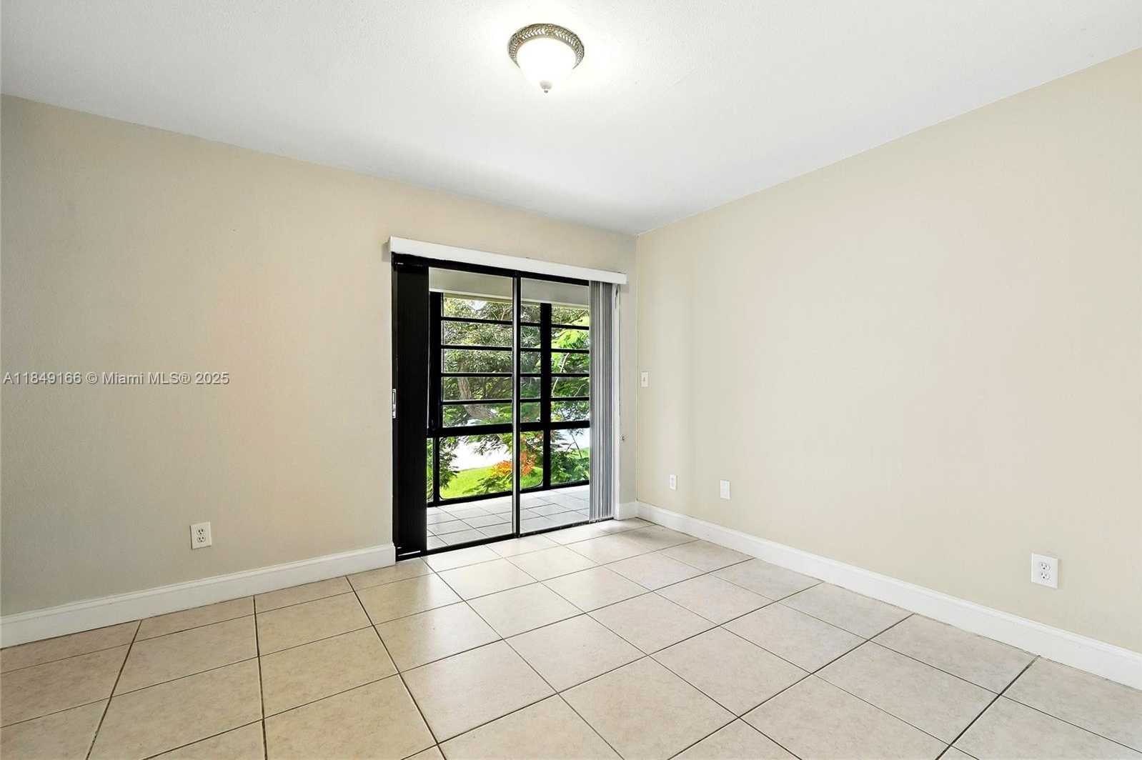 Small Image of 9721 HAMMOCKS BLVD #206, Miami Number 17