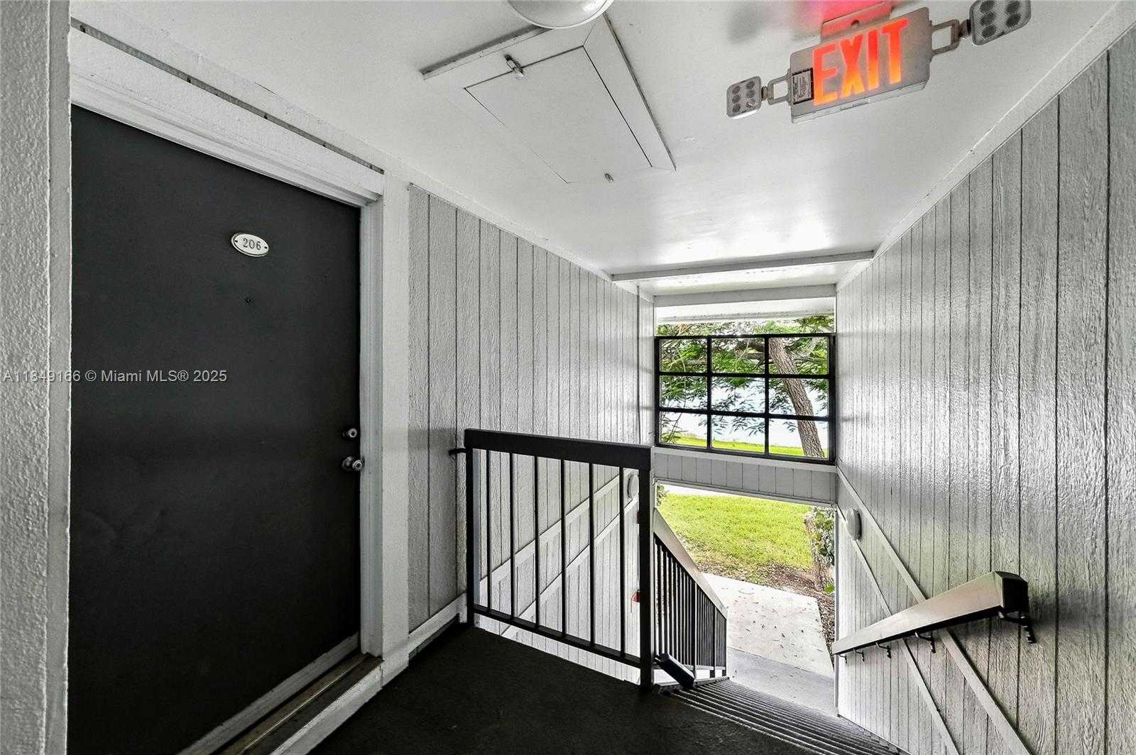 Small Image of 9721 HAMMOCKS BLVD #206, Miami Number 7