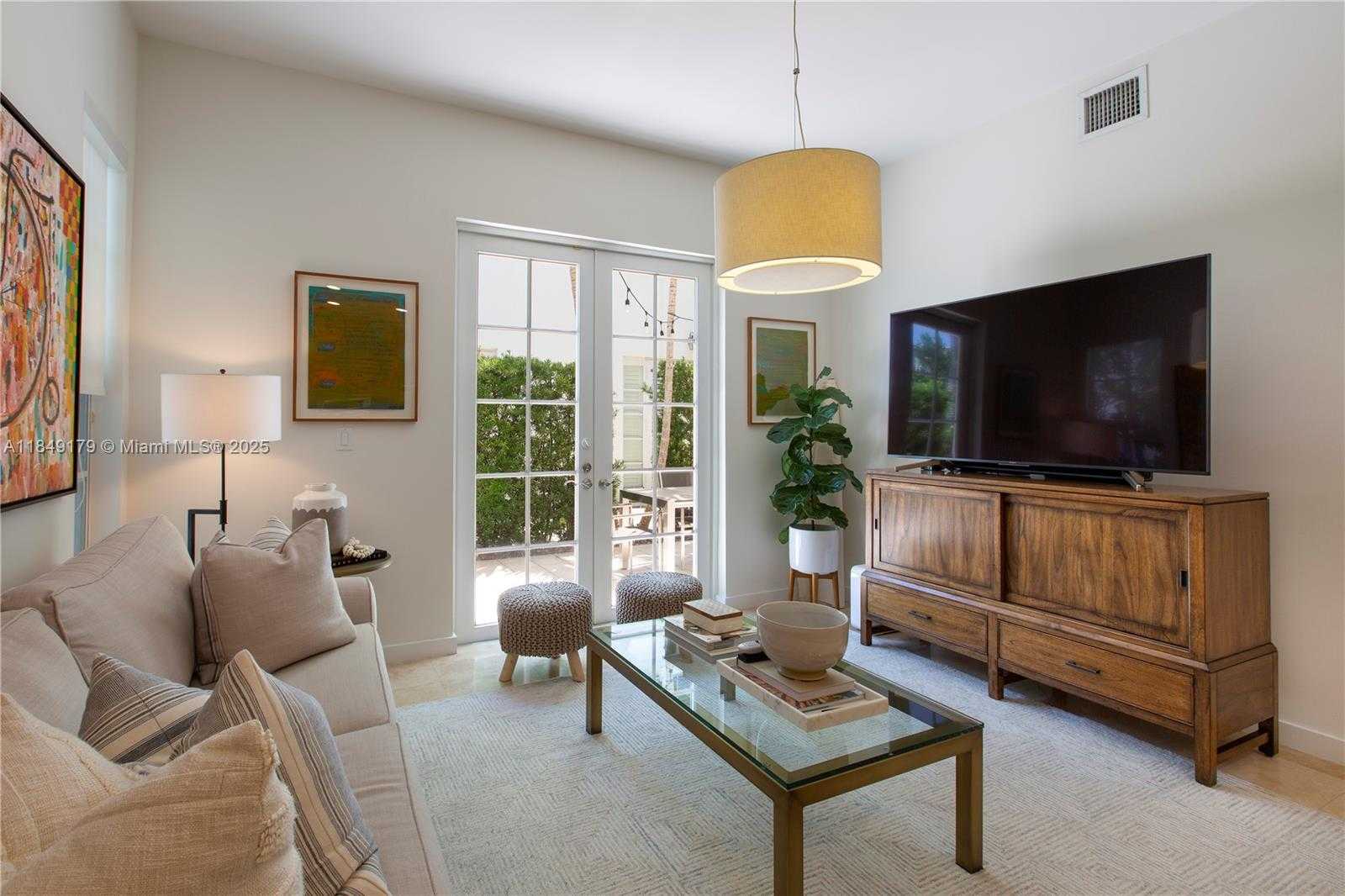 Small Image of 7713 SOUTH WEST 54TH CT #7713, Miami Number 11
