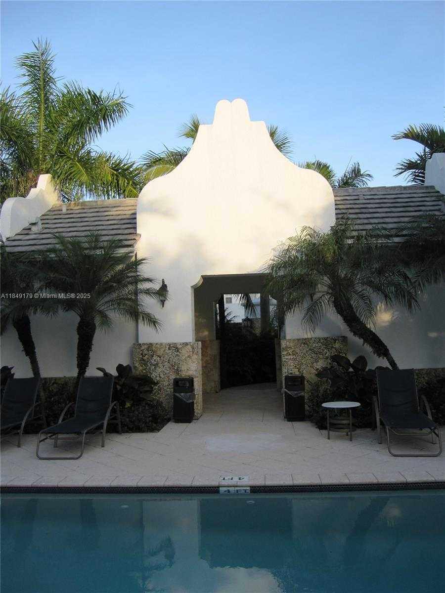 Small Image of 7713 SOUTH WEST 54TH CT #7713, Miami Number 24
