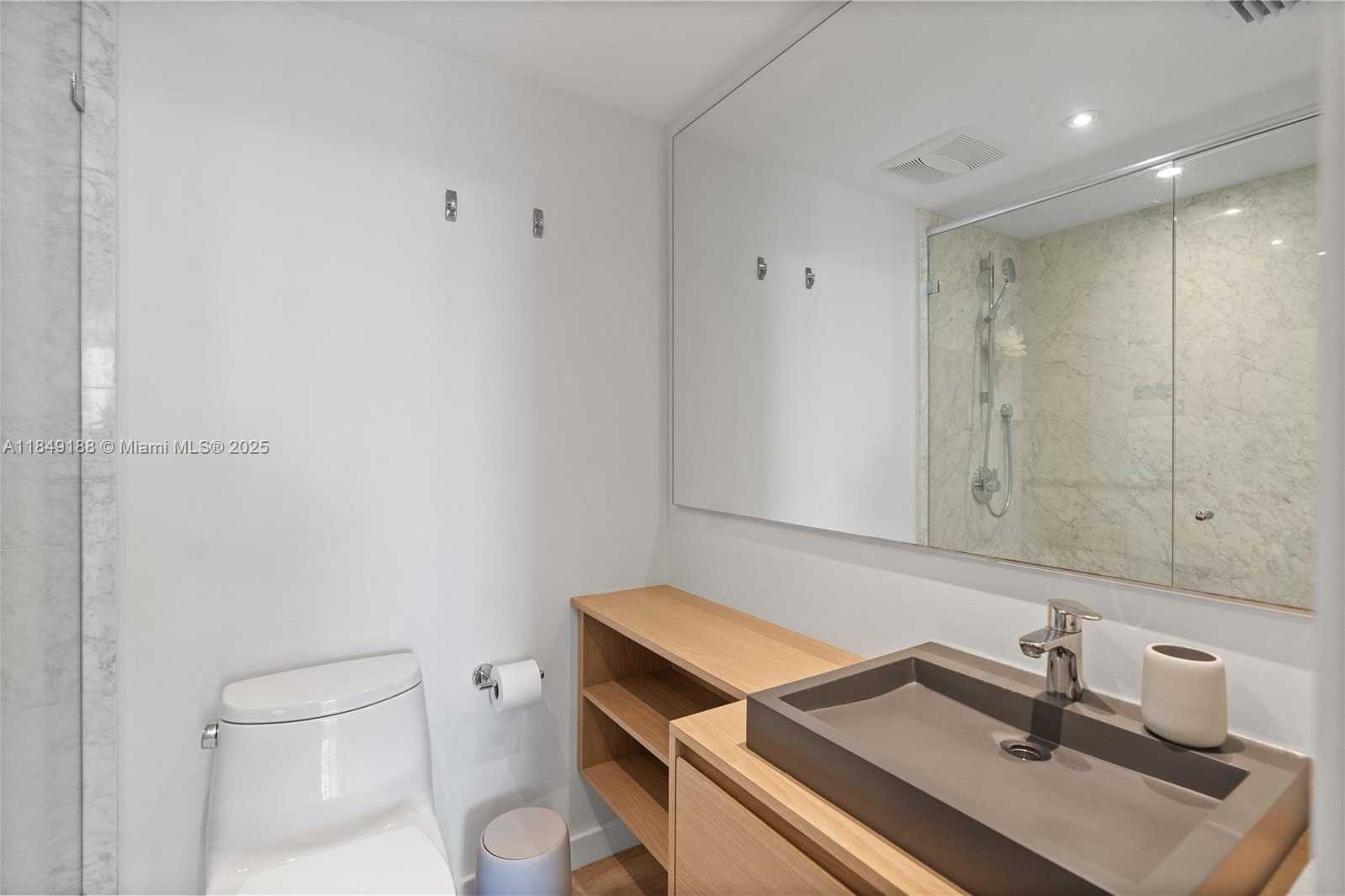 Small Image of 2451 BRICKELL AVE #5EF, Miami Number 26