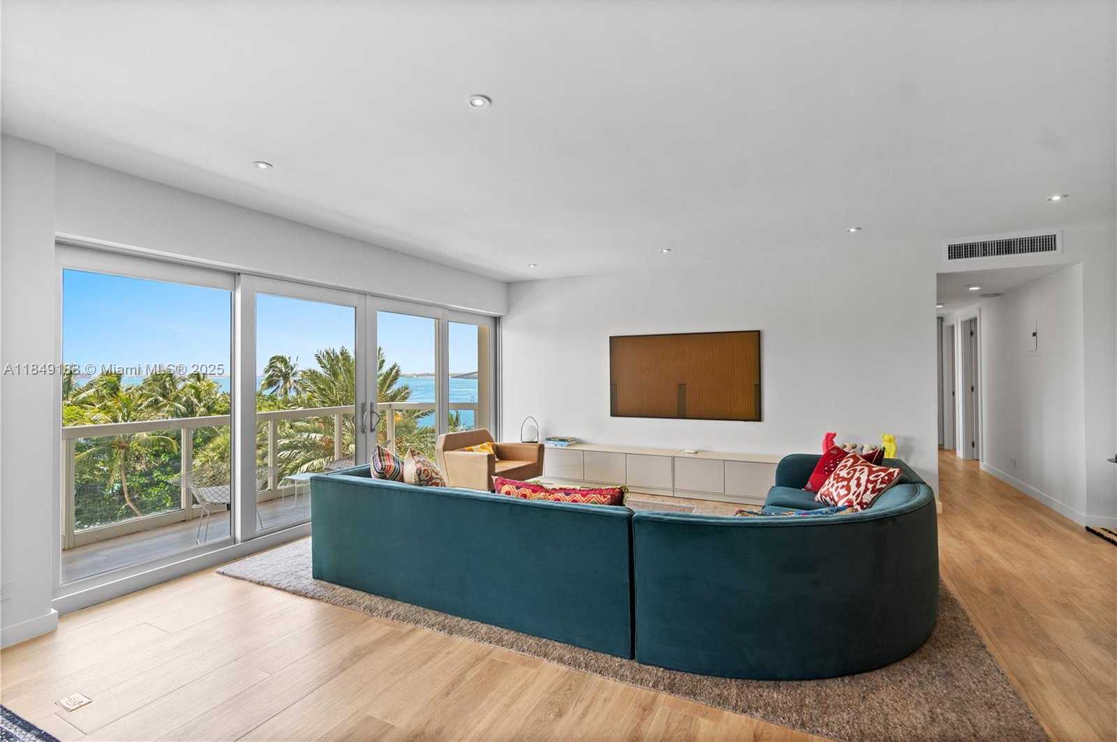 Small Image of 2451 BRICKELL AVE #5EF, Miami Number 3