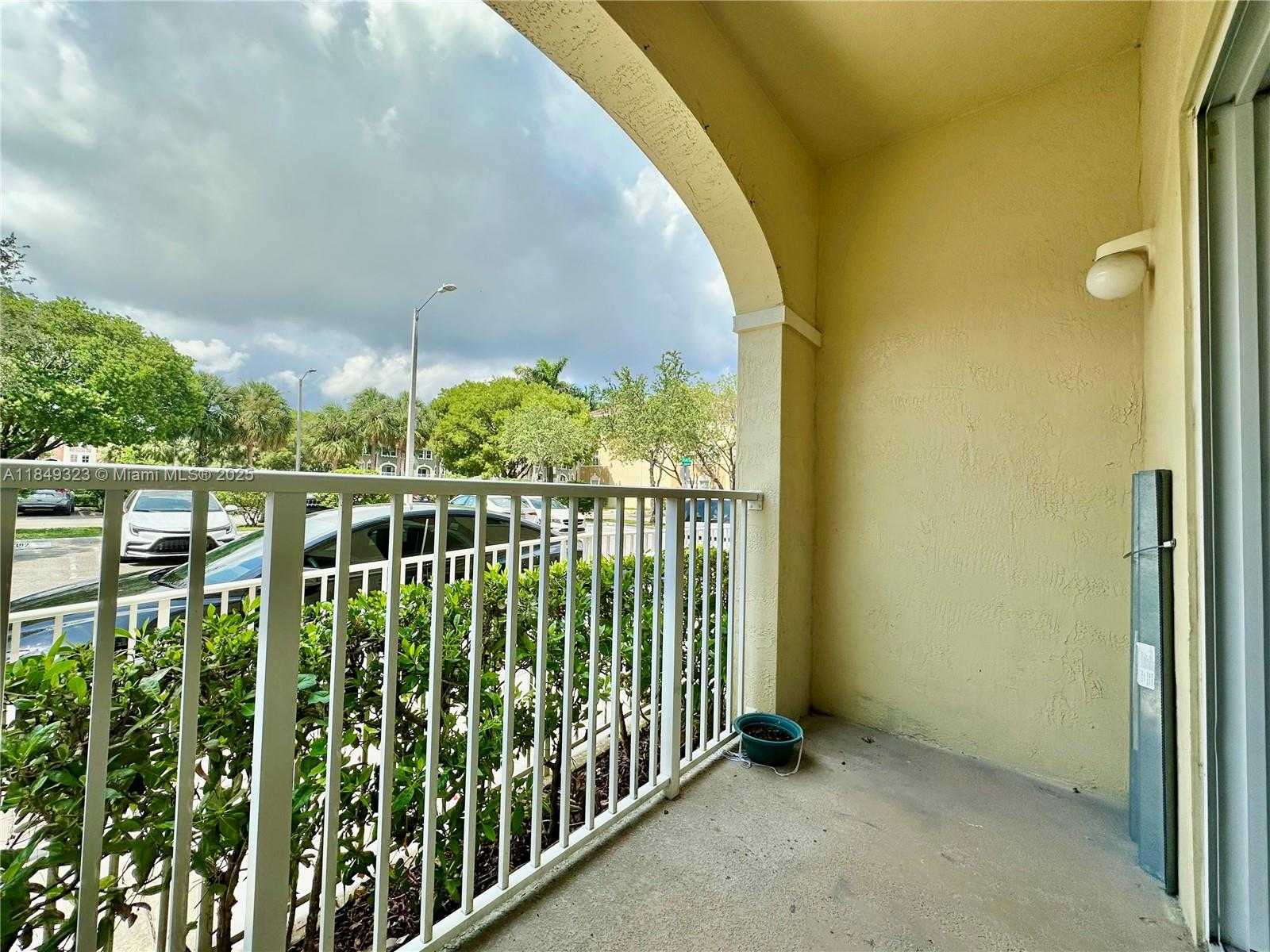 Small Image of 10870 NORTH WEST 88TH TER #103, Doral Number 15
