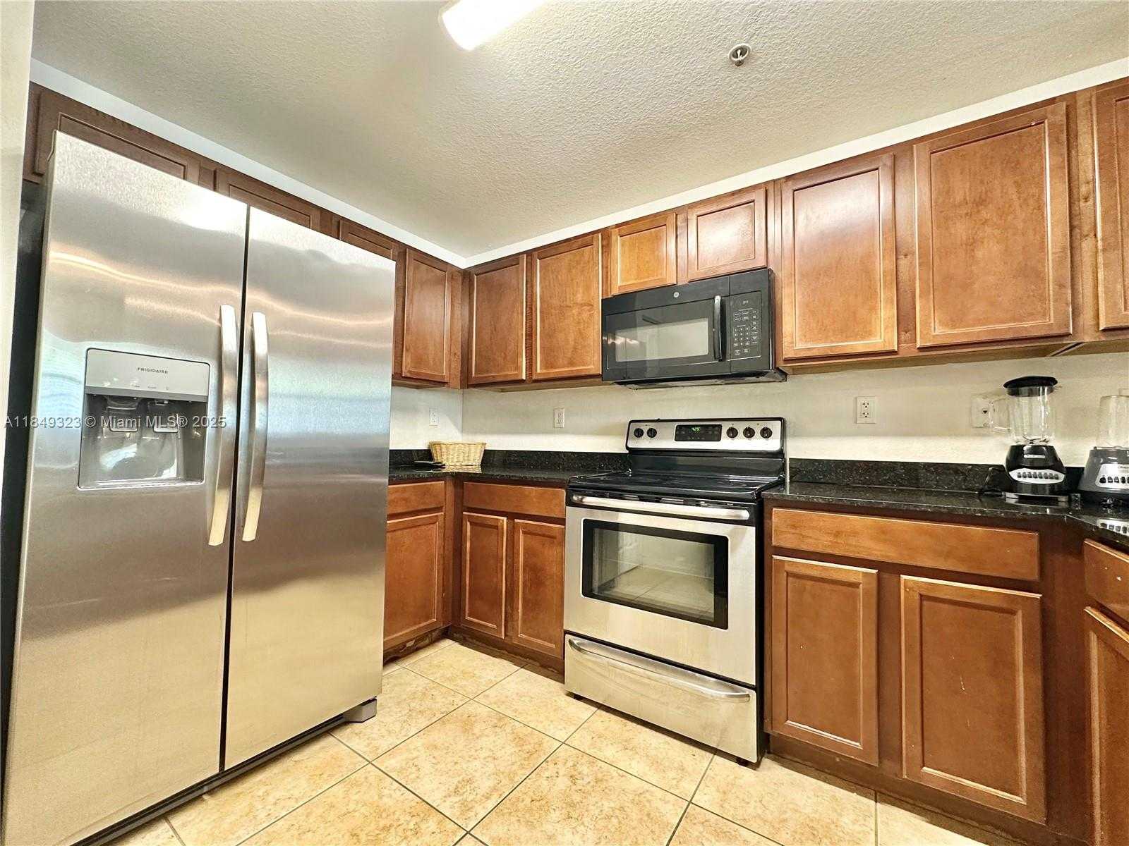 Small Image of 10870 NORTH WEST 88TH TER #103, Doral Number 18