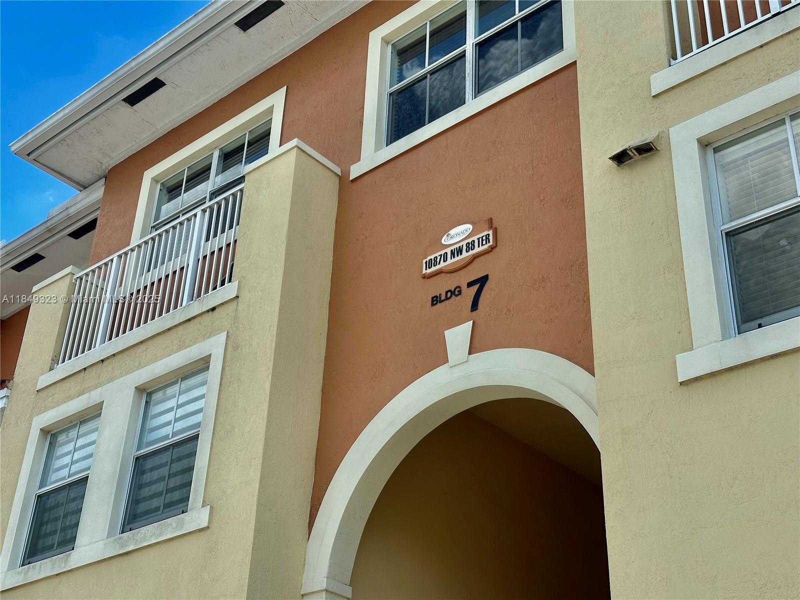 Small Image of 10870 NORTH WEST 88TH TER #103, Doral Number 3
