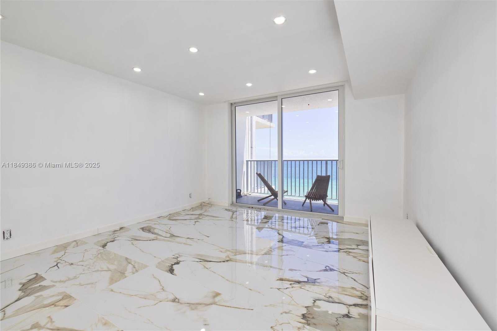 Small Image of 400 NORTH SURF RD #1002, Hollywood Number 10
