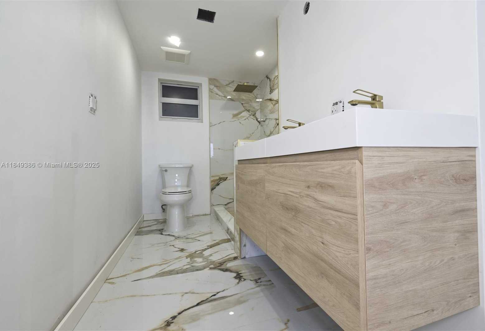 Small Image of 400 NORTH SURF RD #1002, Hollywood Number 16