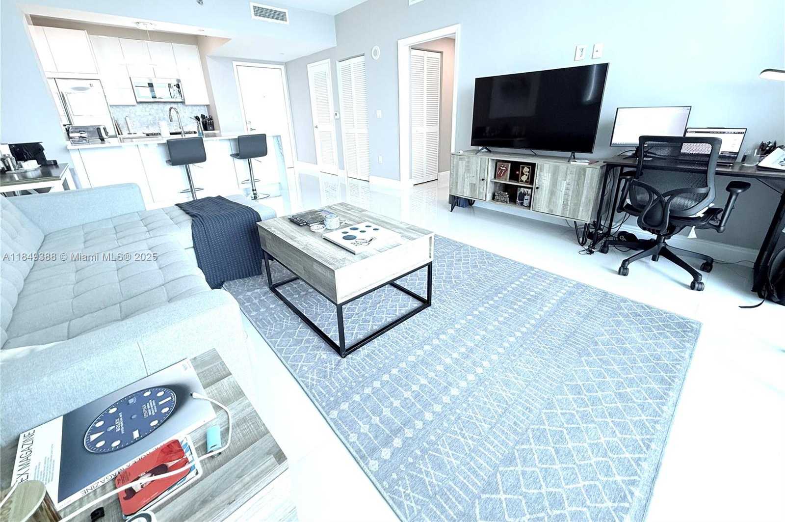 Small Image of 951 BRICKELL AVE #3402, Miami Number 9