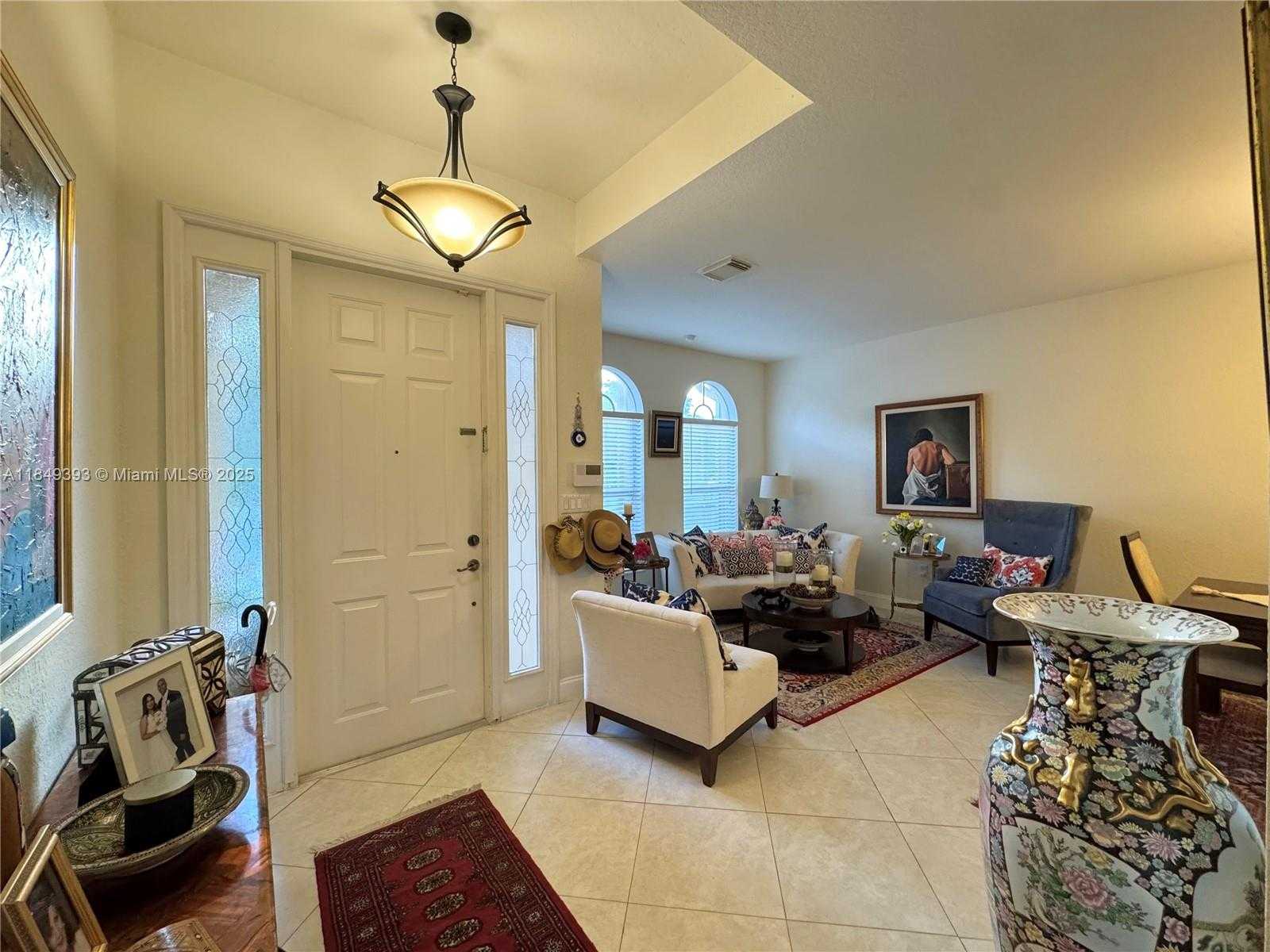 Small Image of 11575 SOUTH WEST 138TH AVE, Miami Number 4