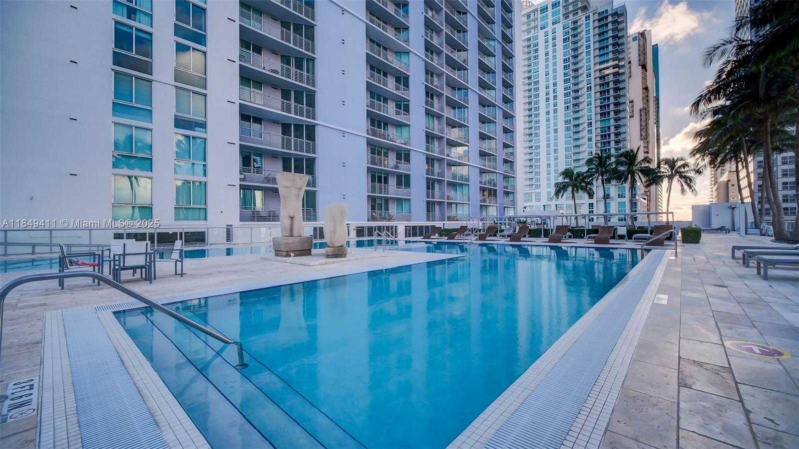 Small Image of 335 SOUTH BISCAYNE BLVD #3501, Miami Number 20